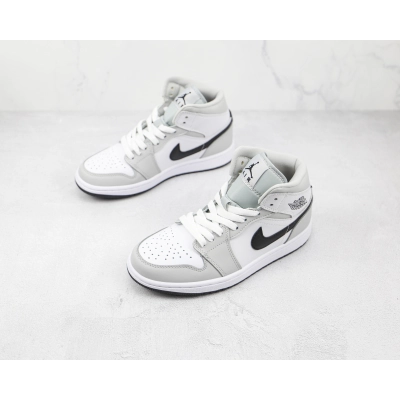 Air Jordan 1 Mid Grey Fog 02