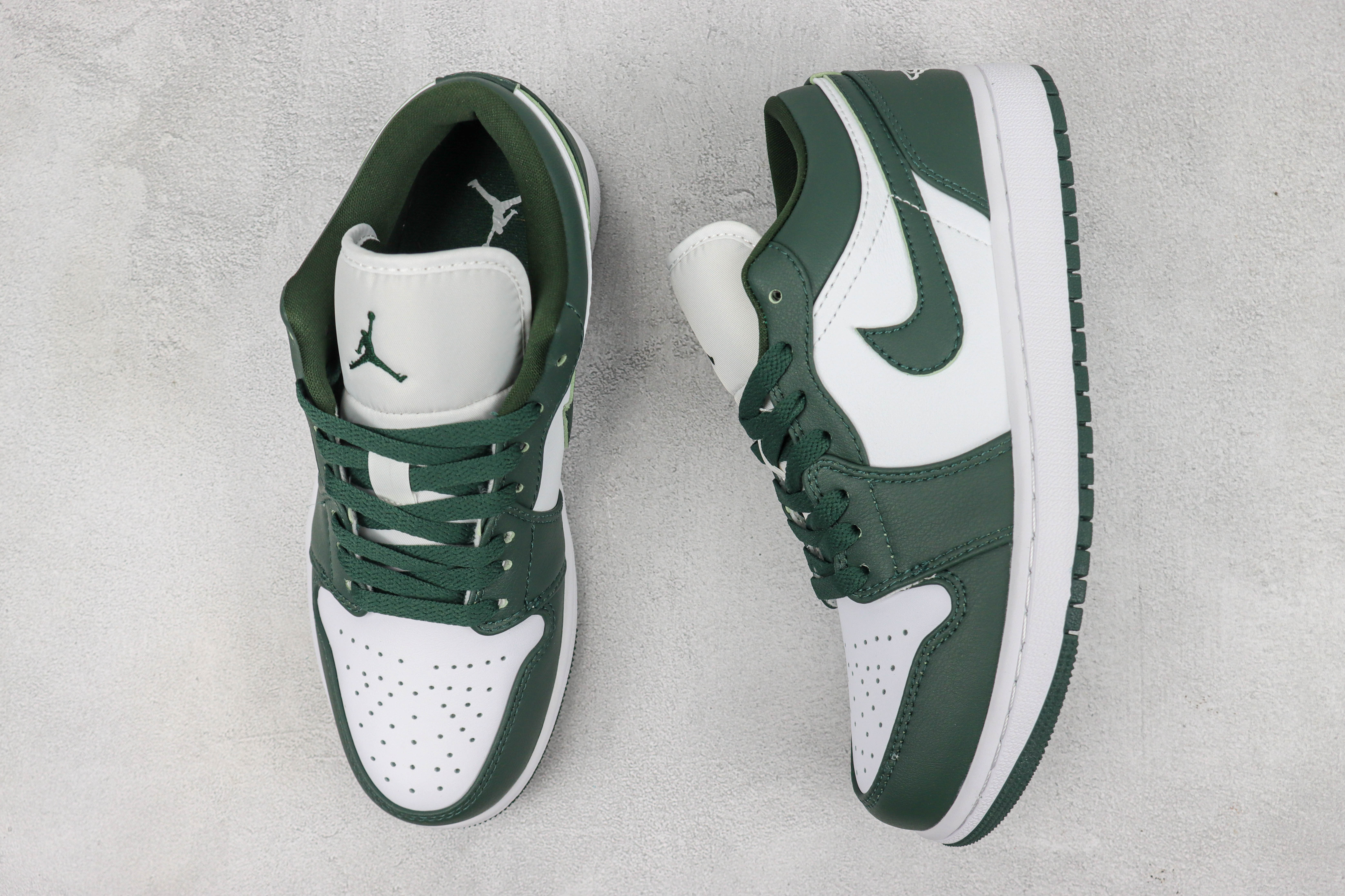 Air Jordan 1 Low Blackish Green