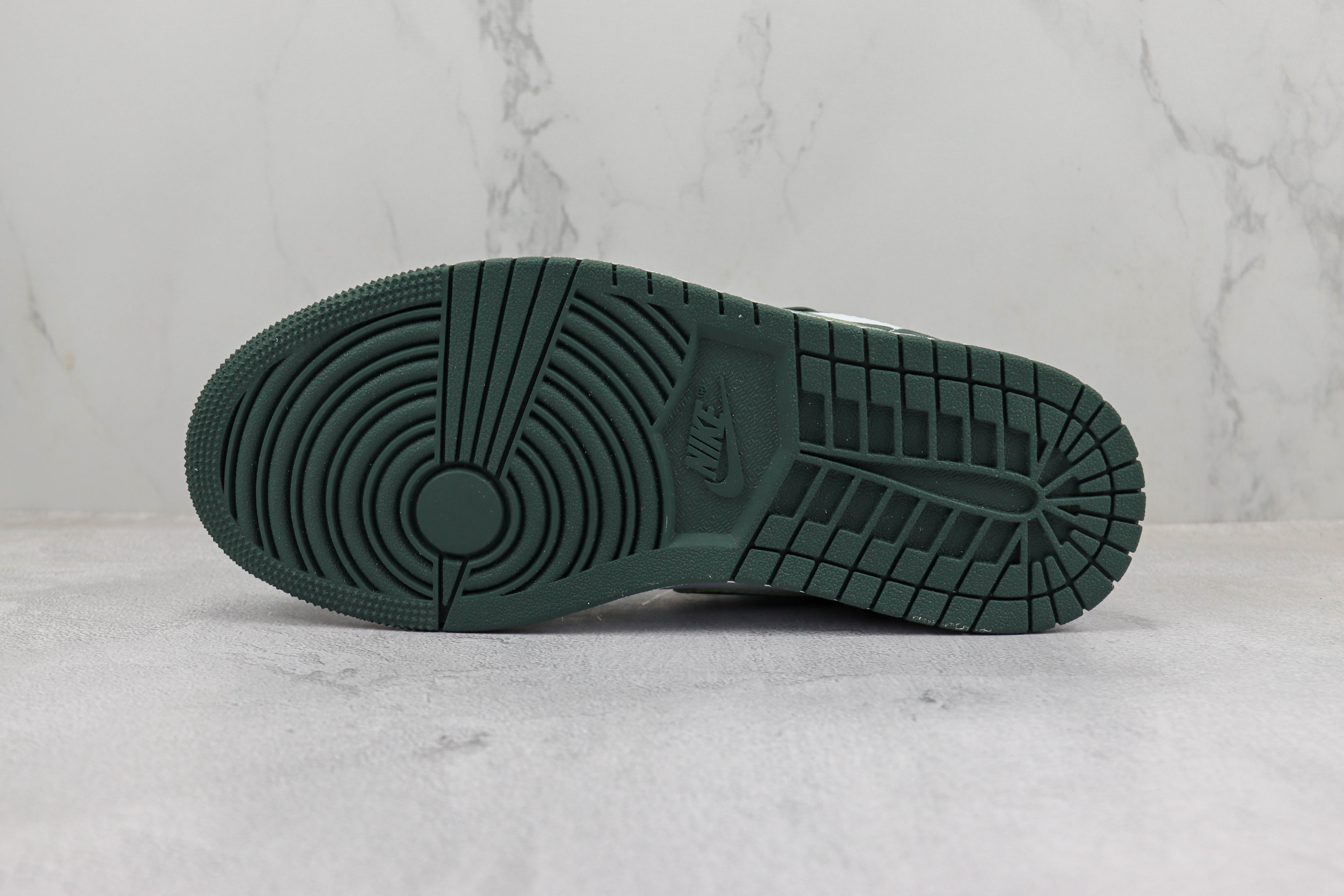 Air Jordan 1 Low Blackish Green