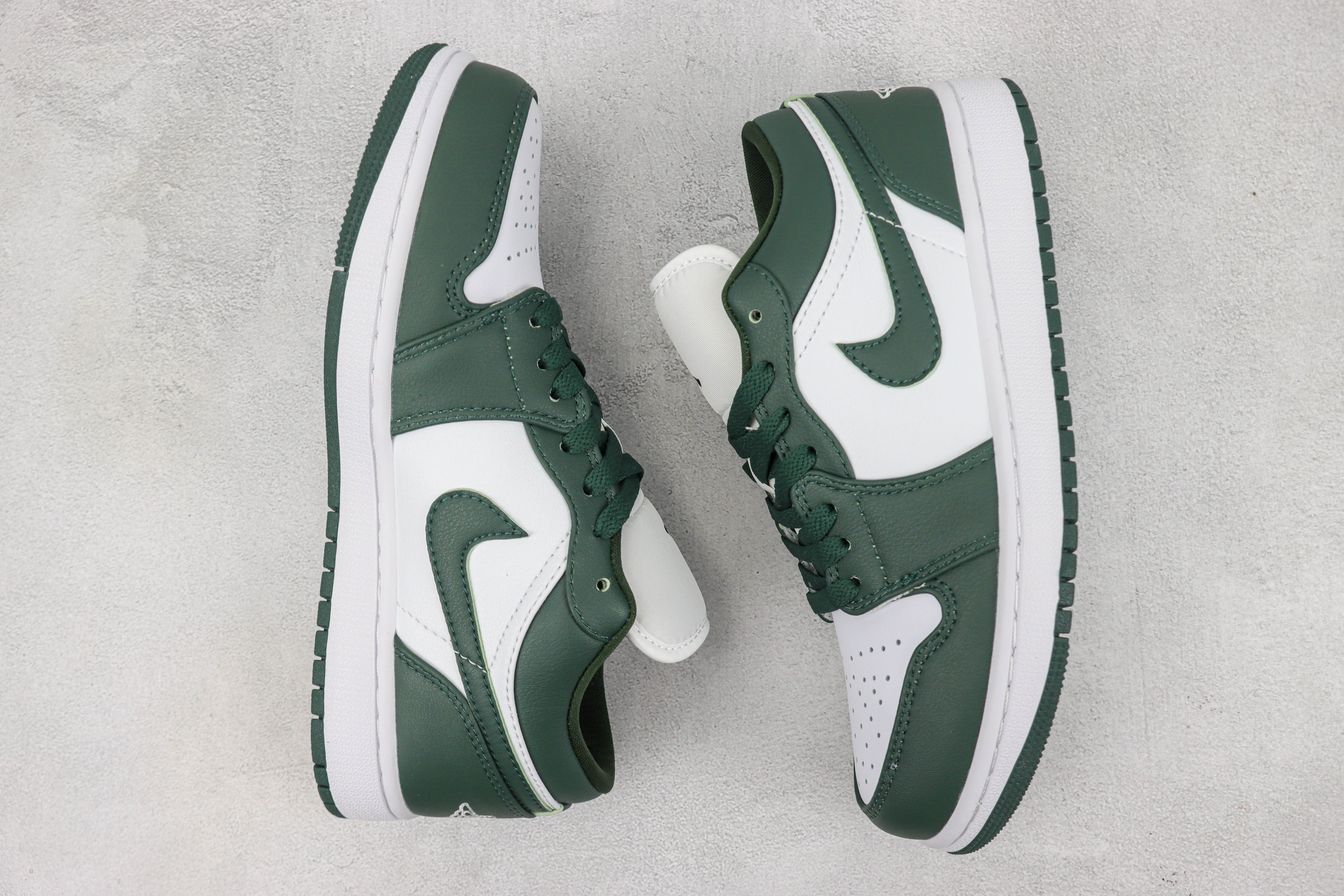 Air Jordan 1 Low Blackish Green