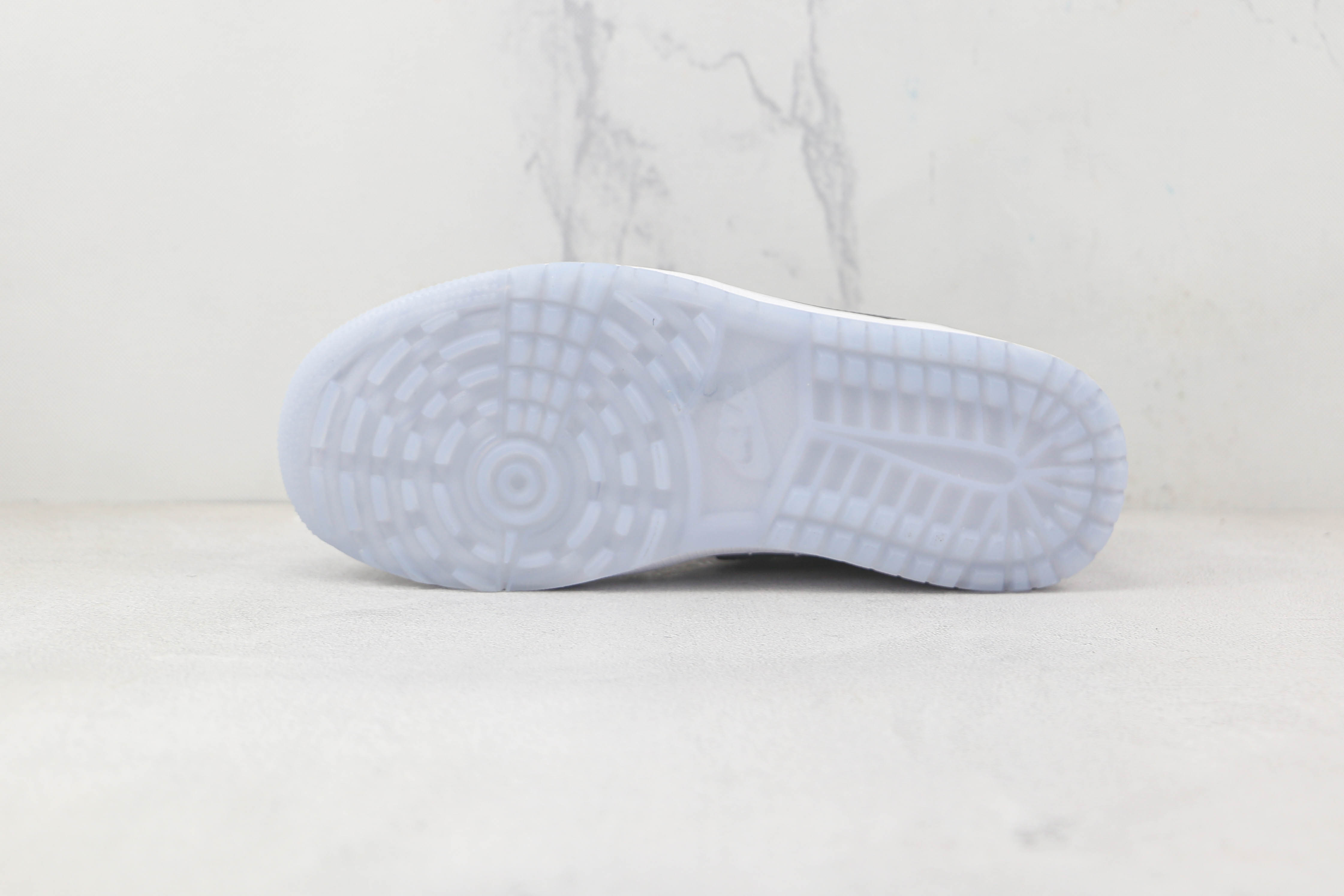 Air Jordan 1 Low Golf Wolf Grey