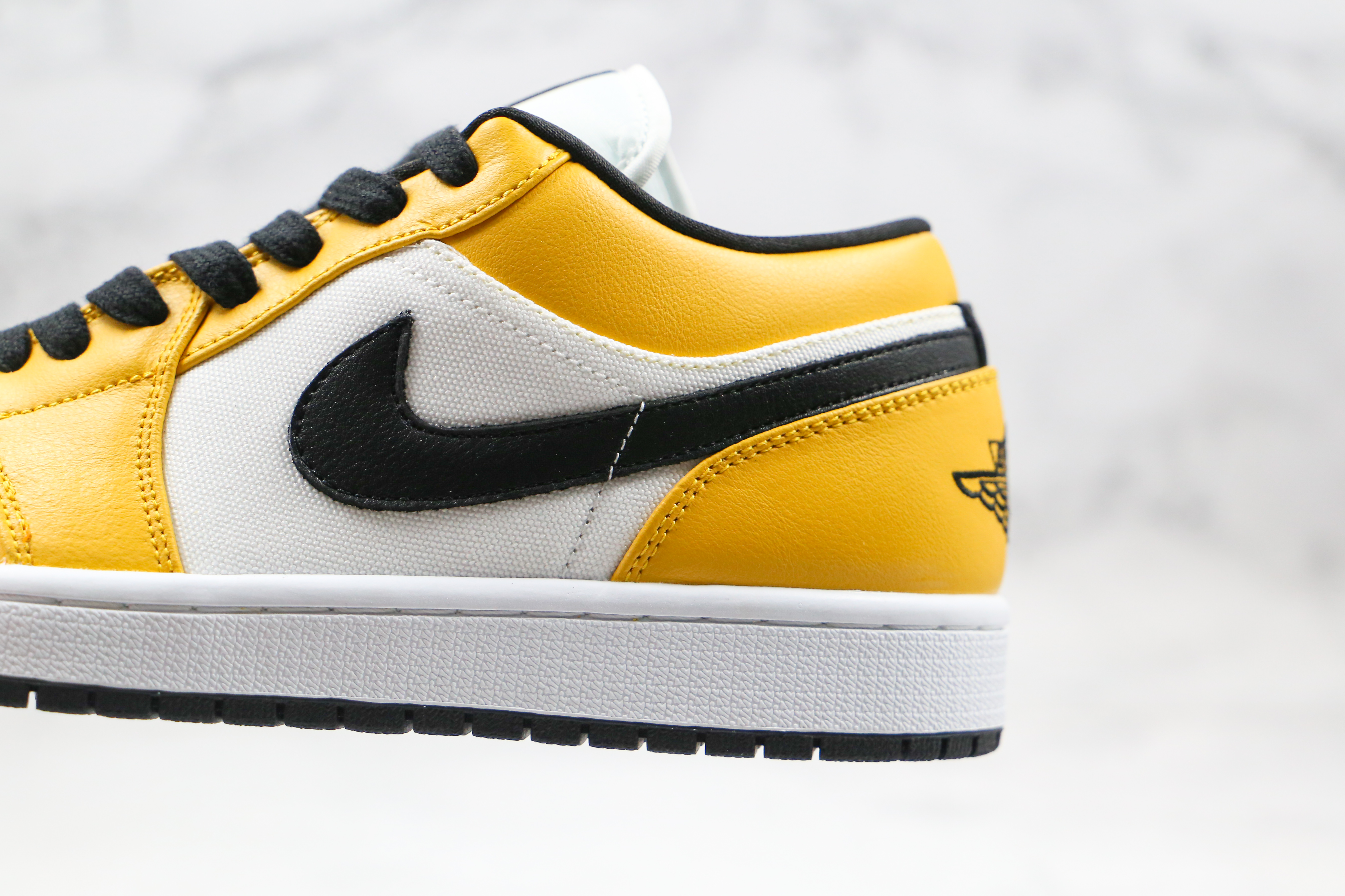 Air Jordan 1 Low Laser Orange