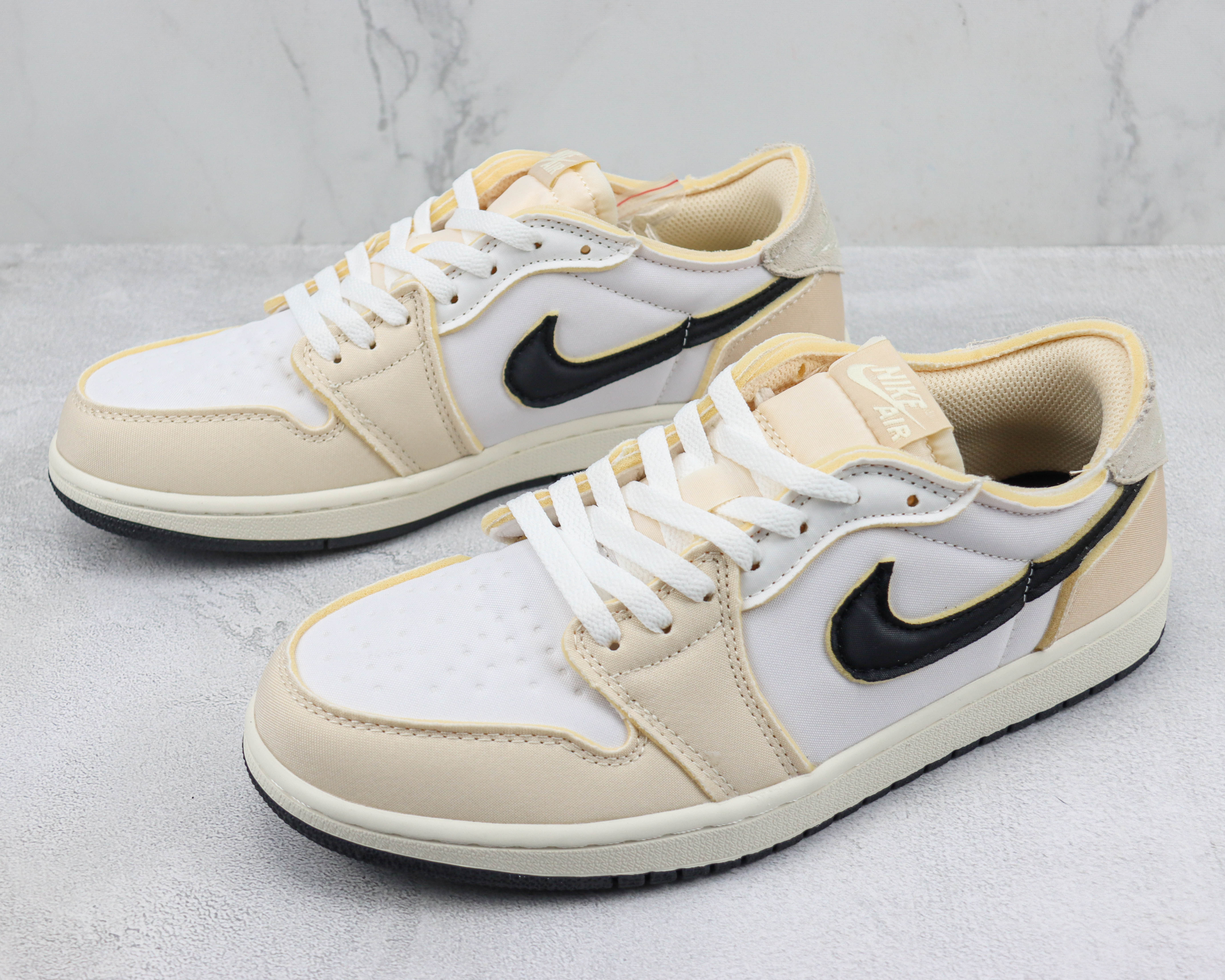 Air Jordan 1 Low Rice Gray Sponge