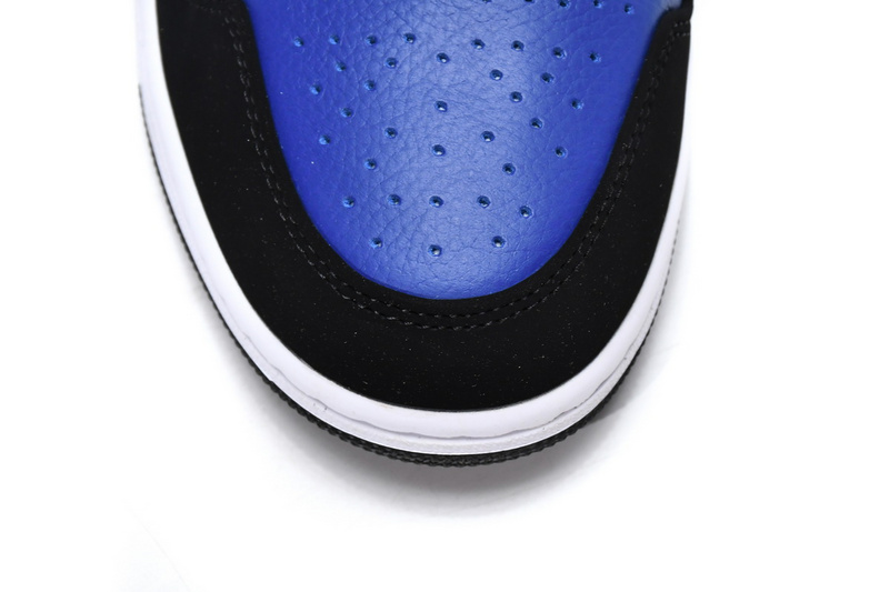 Air Jordan 1 Mid Lakers Top 3