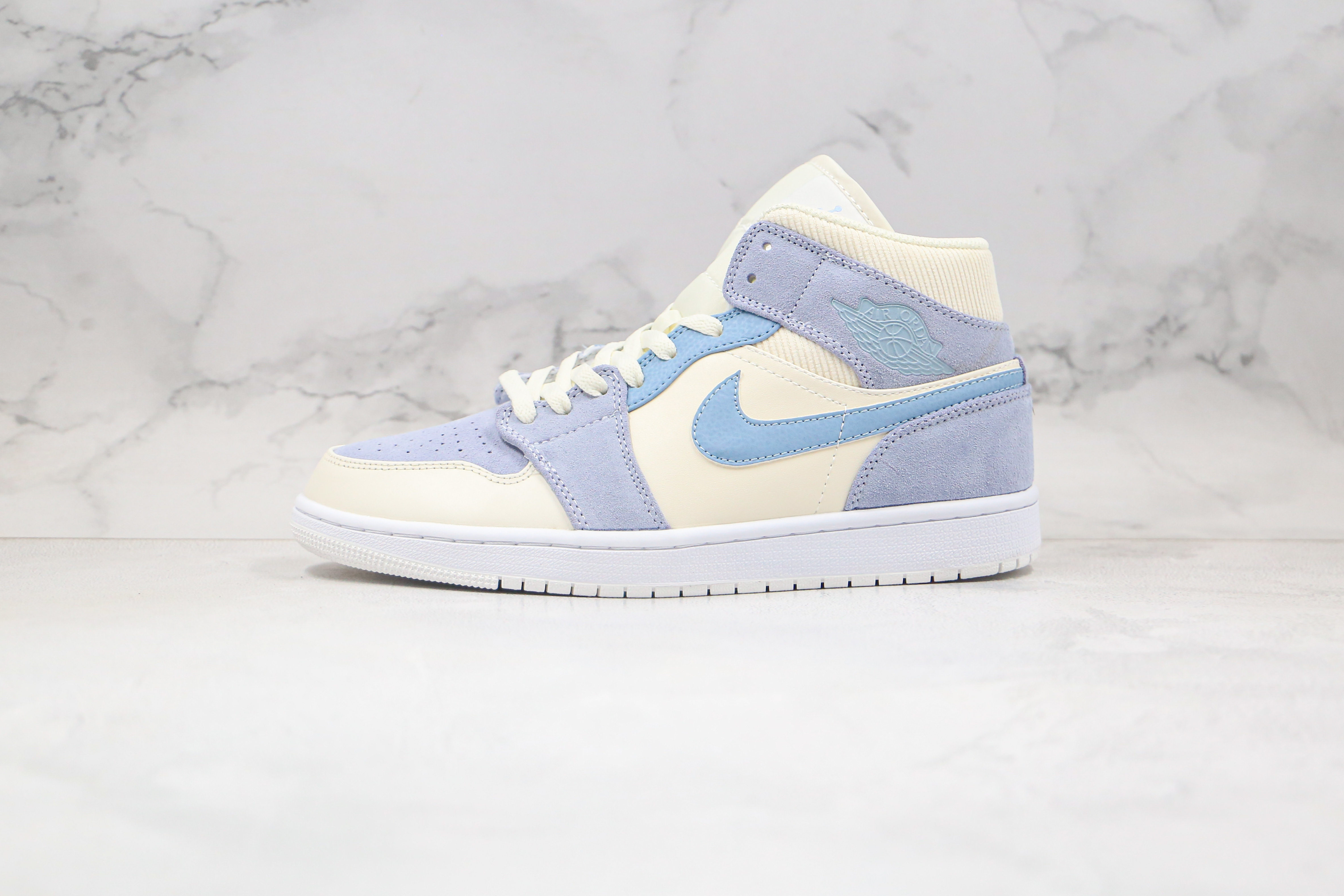 Air Jordan 1 Mid SE Sail Light Blue