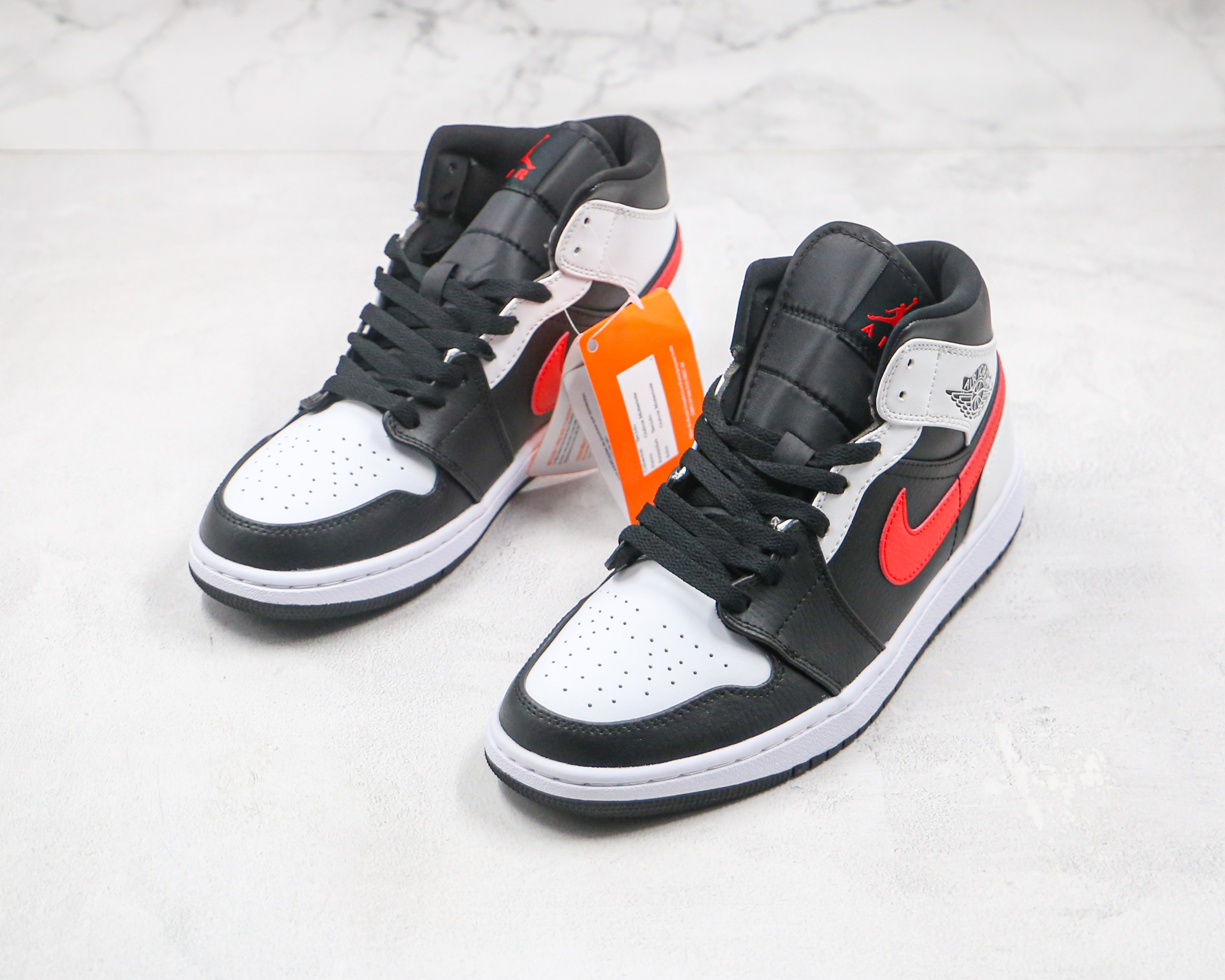 Air Jordan 1 Mid Chile Red