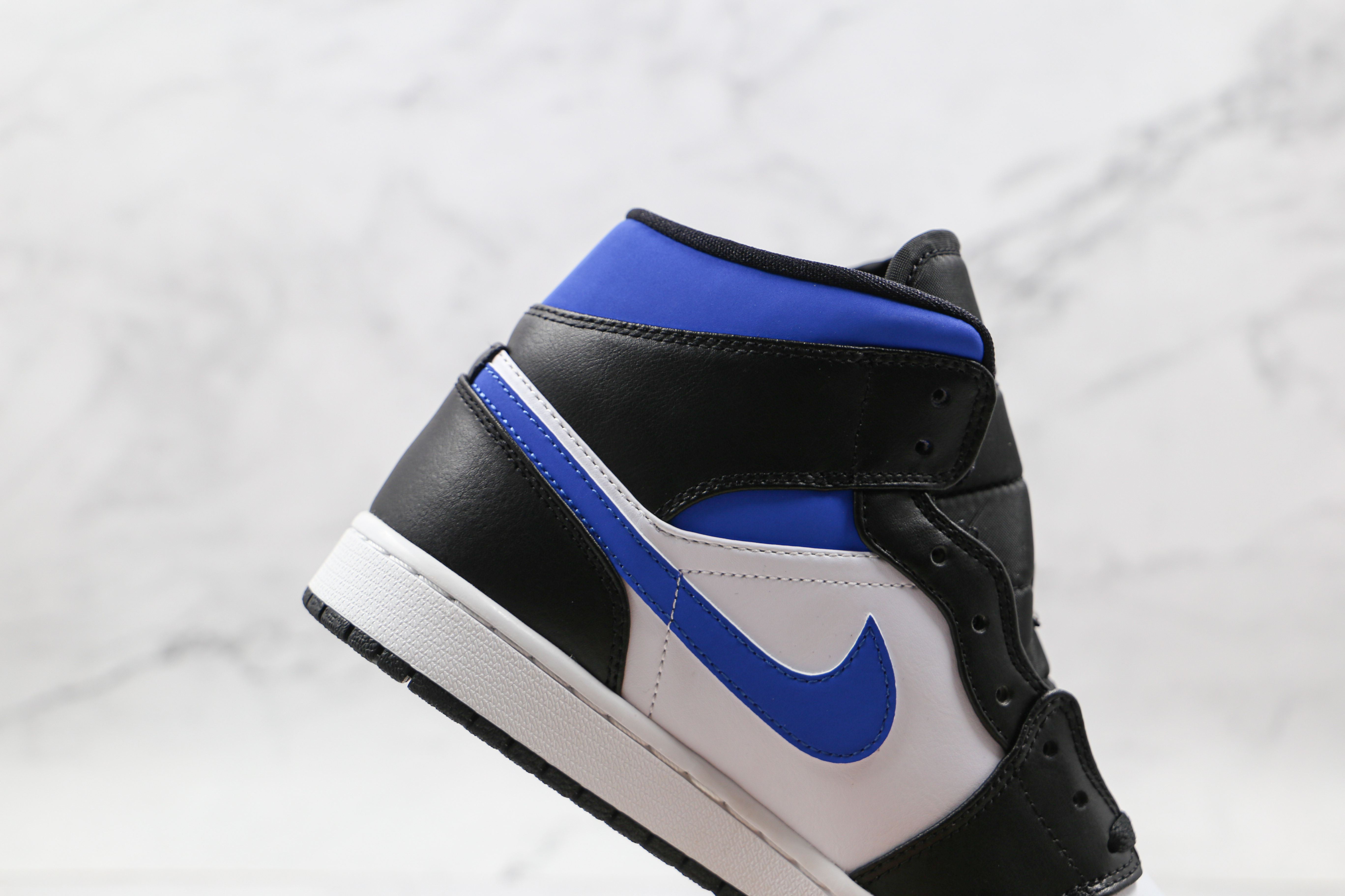 Air Jordan 1 Mid Racer Blue