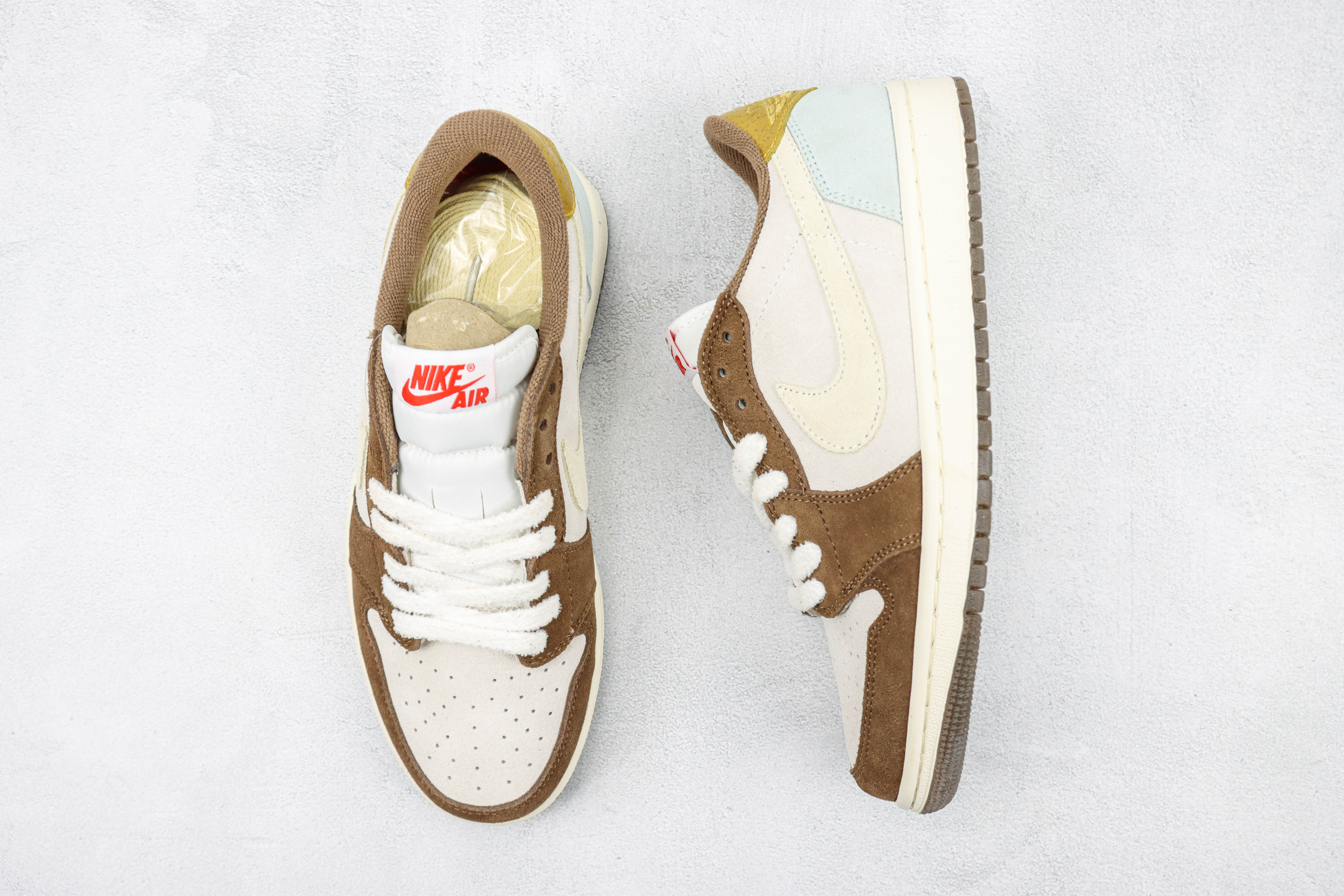 Travis Scott x Air Jordan 1 Low OG “Year of the Rabbit”