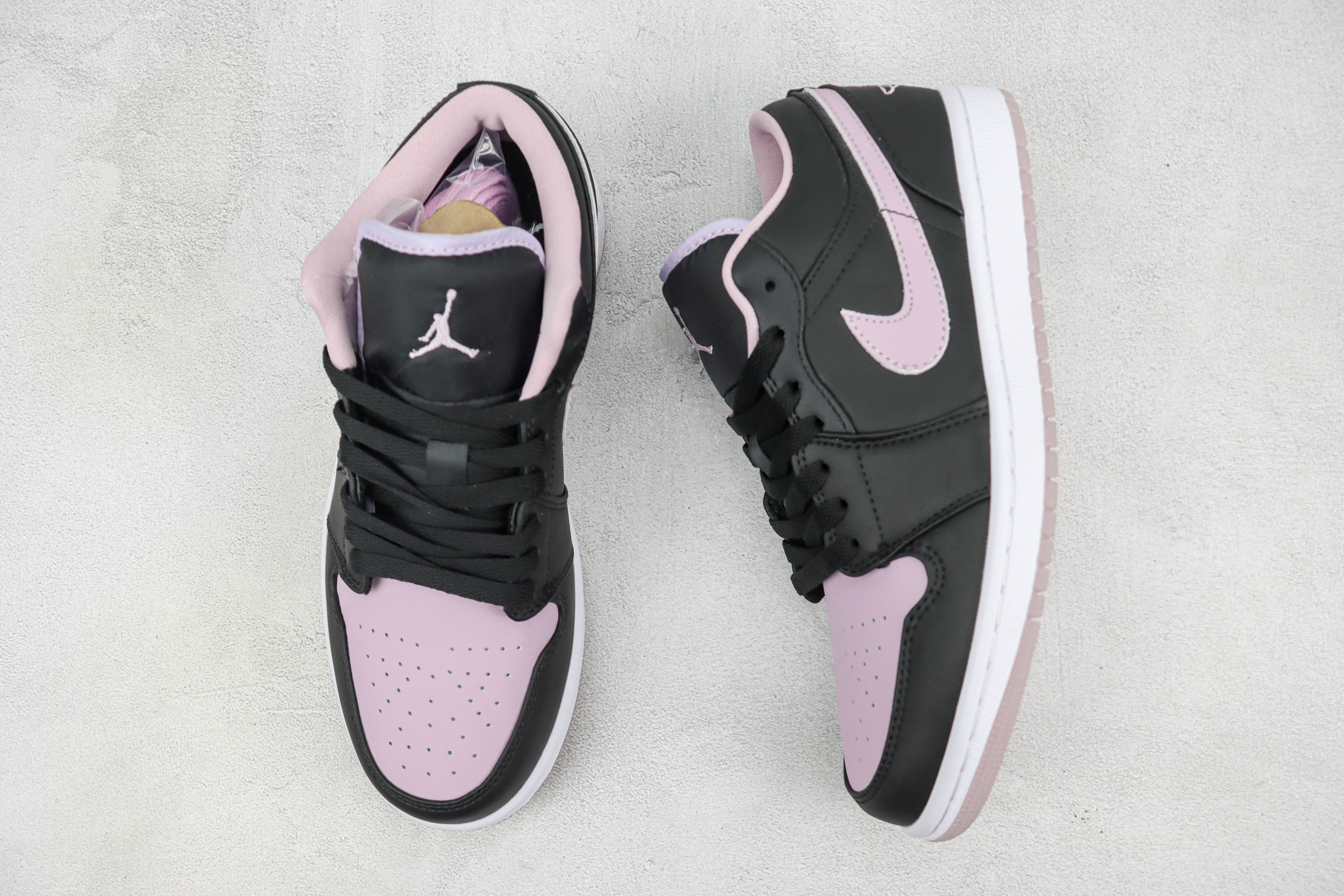 Travis Scott x Air Jordan 1 Low Black Purple