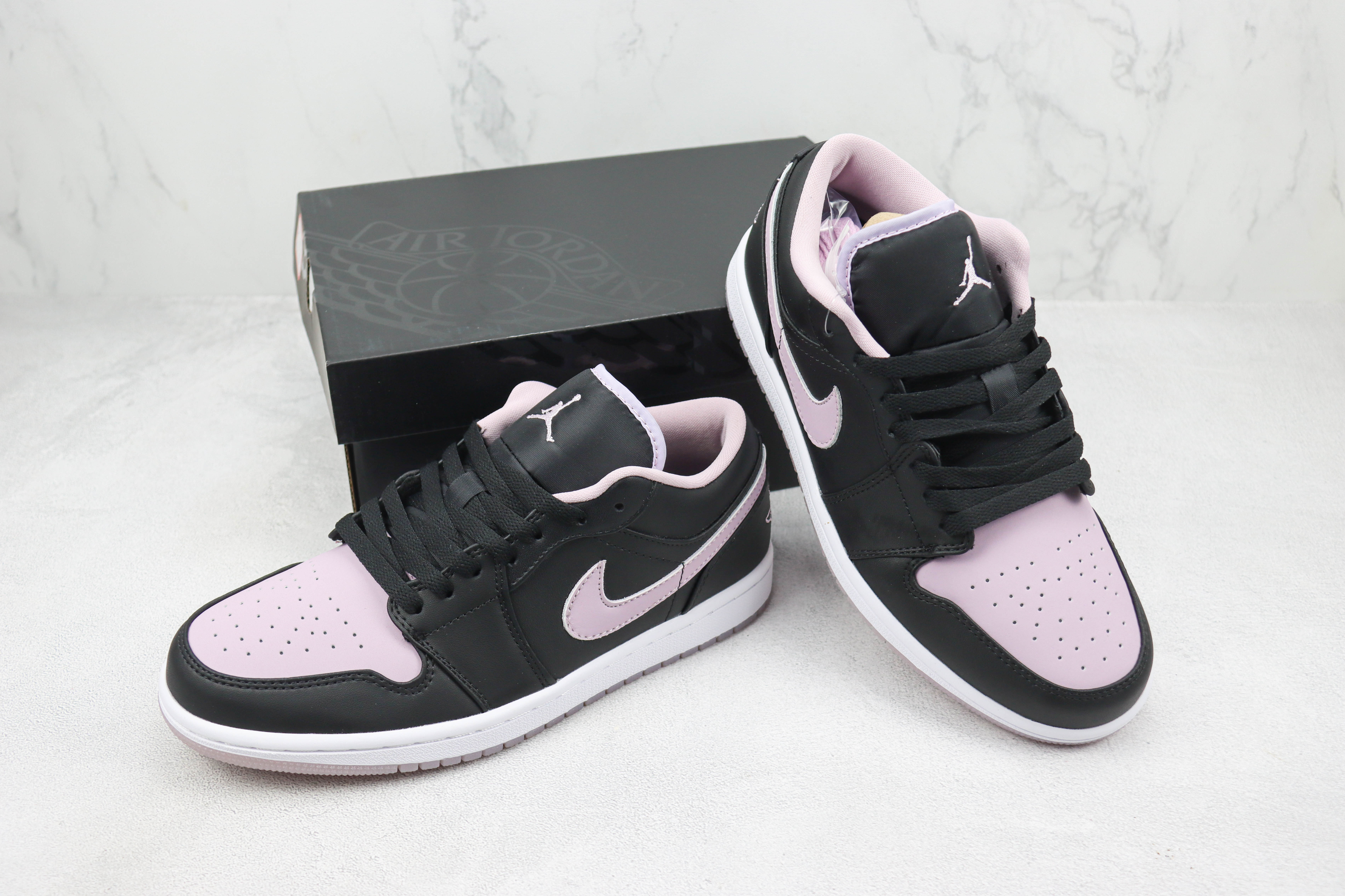 Travis Scott x Air Jordan 1 Low Black Purple