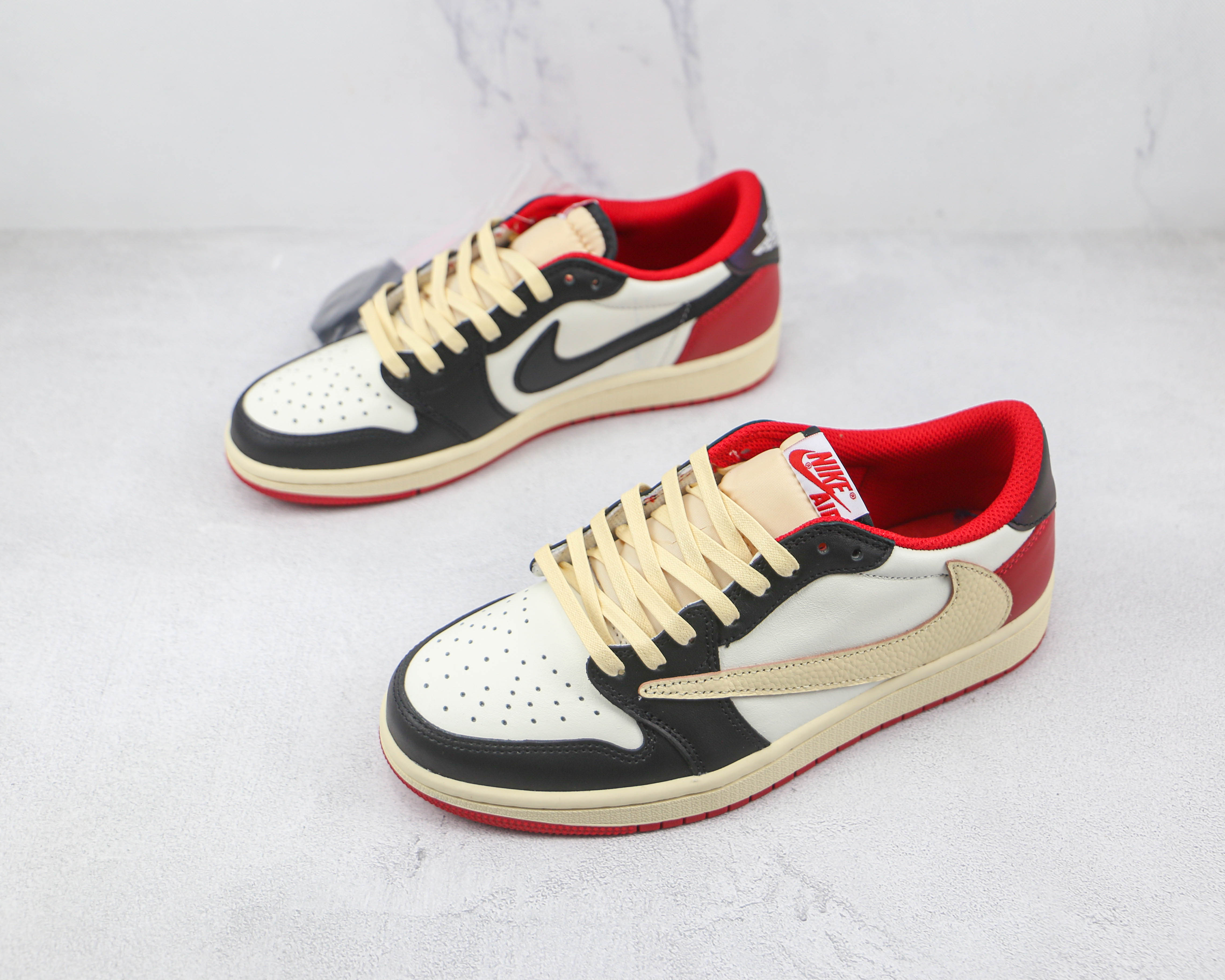 Travis Scott x Air Jordan 1 Low Black Red