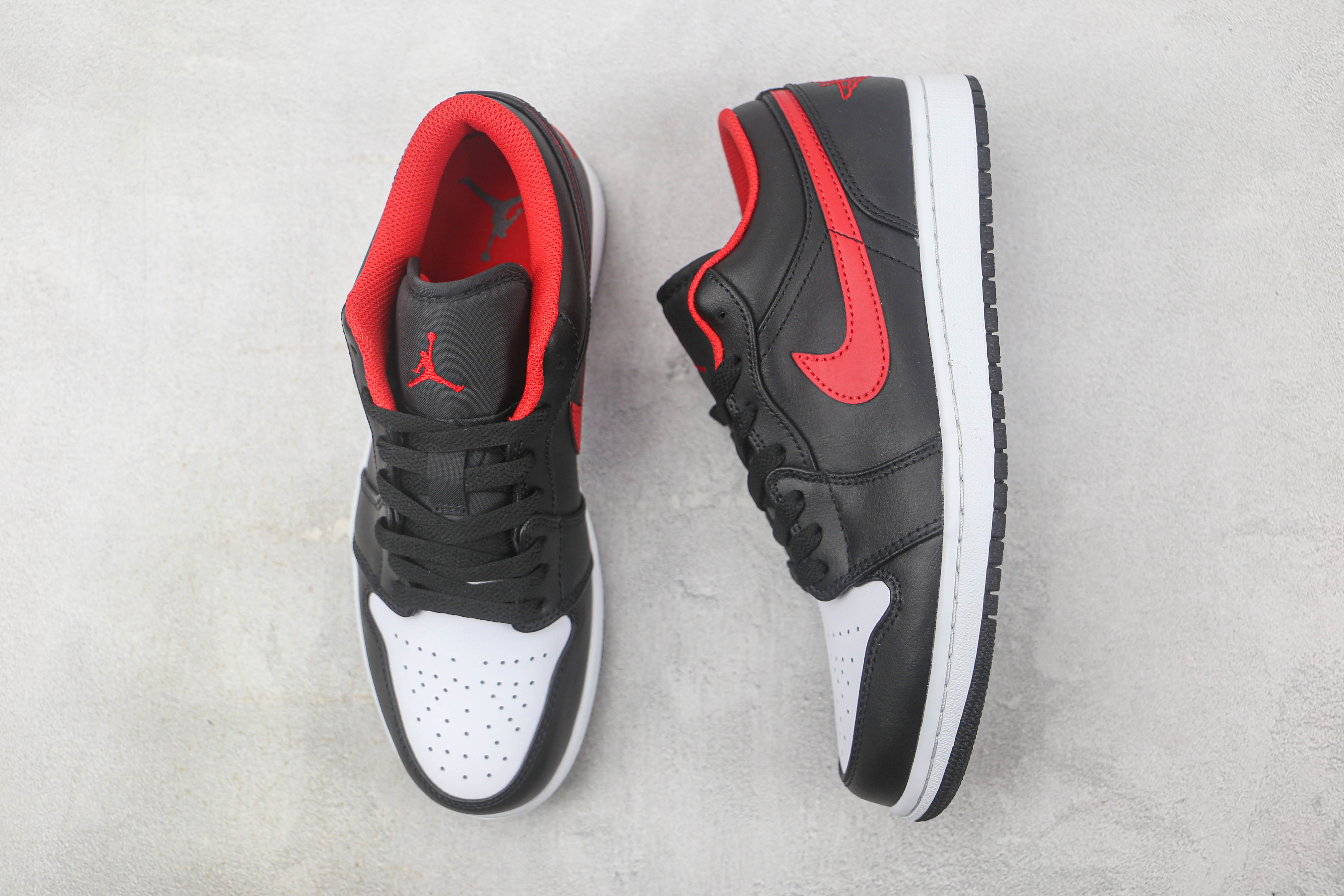 Travis Scott x Air Jordan 1 Low New Black Red