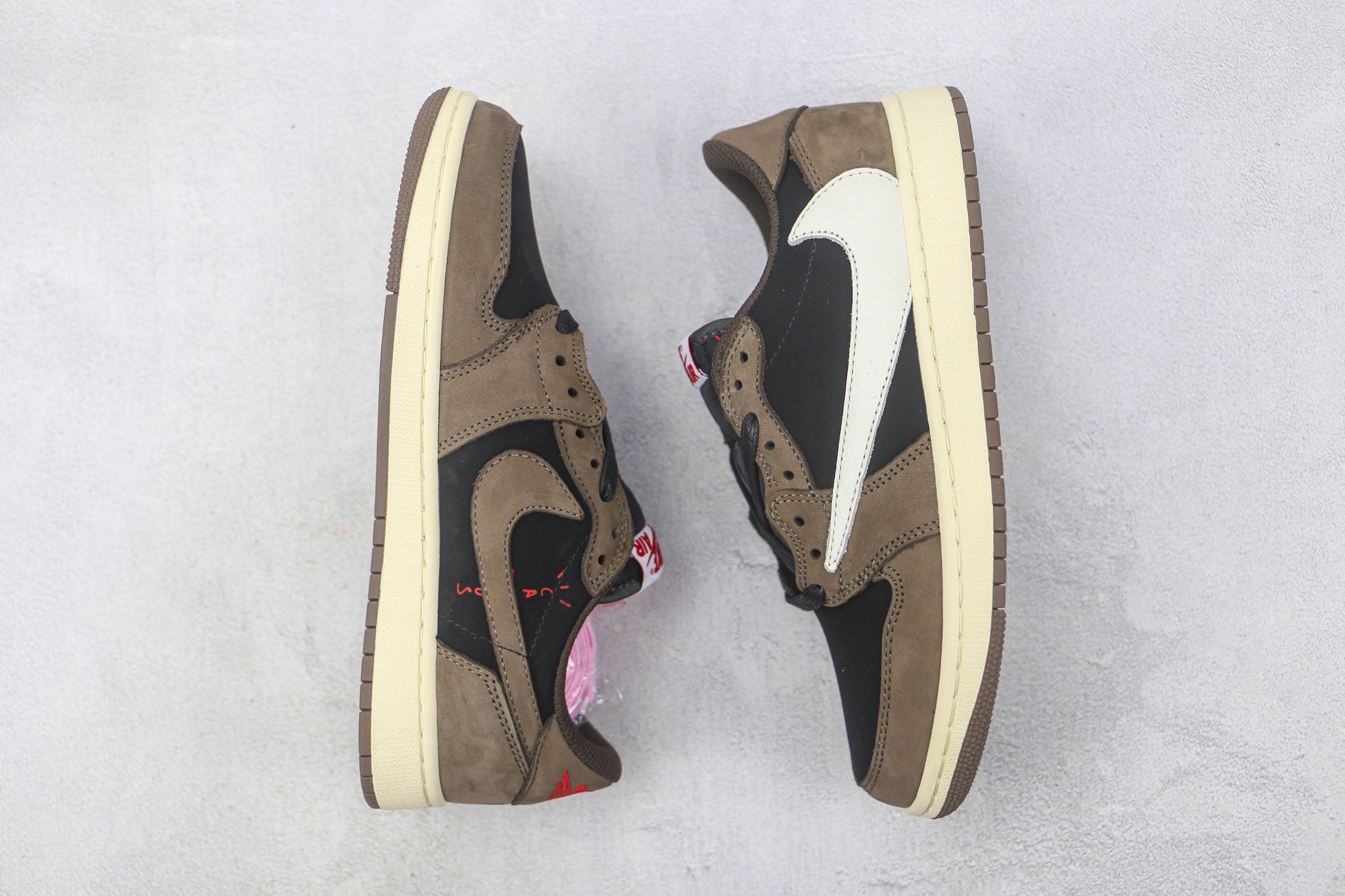 Travis Scott x Air Jordan 1 Low OG SP-T
