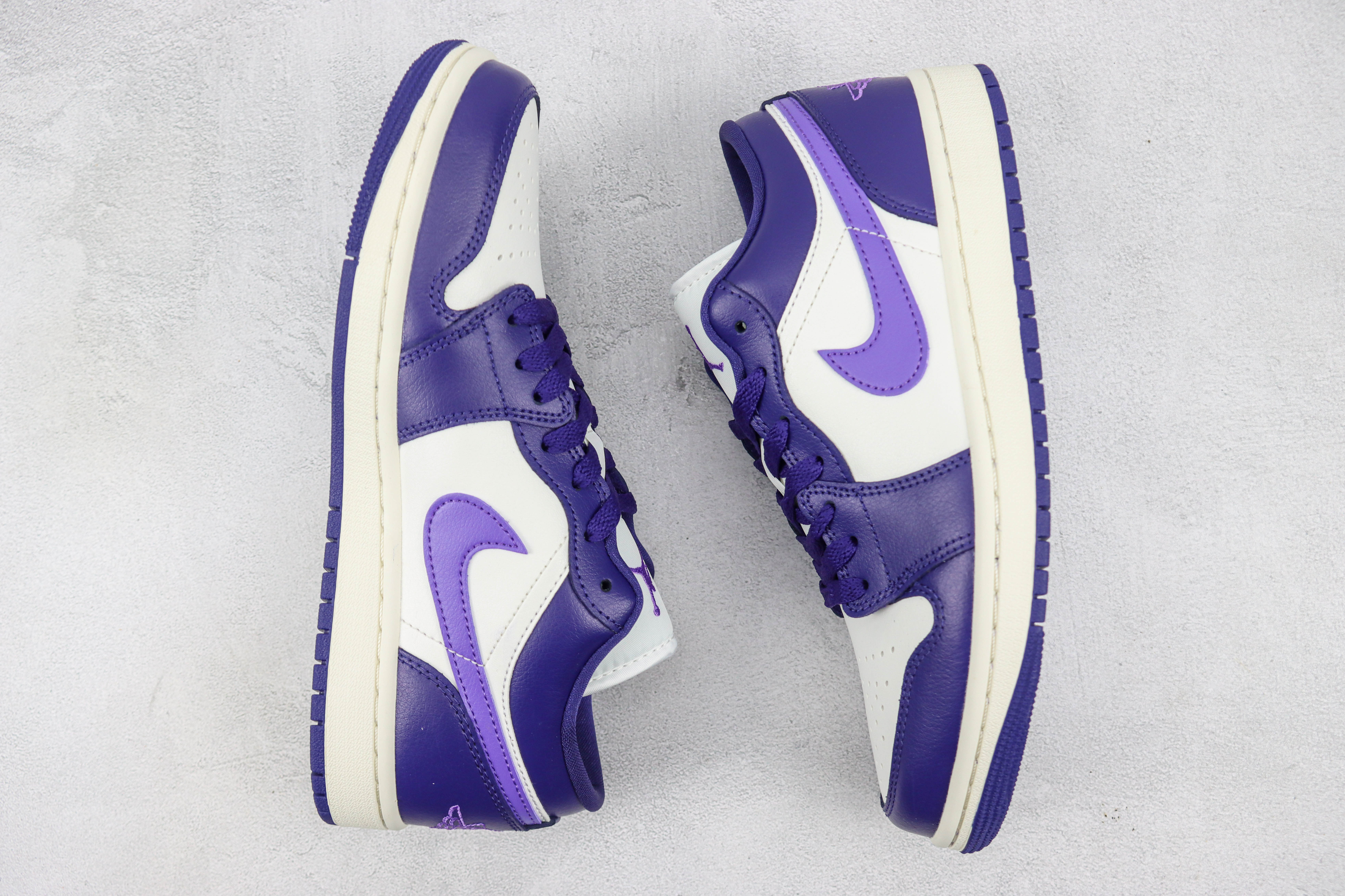 Travis Scott x Air Jordan 1 Low Sail White Purple