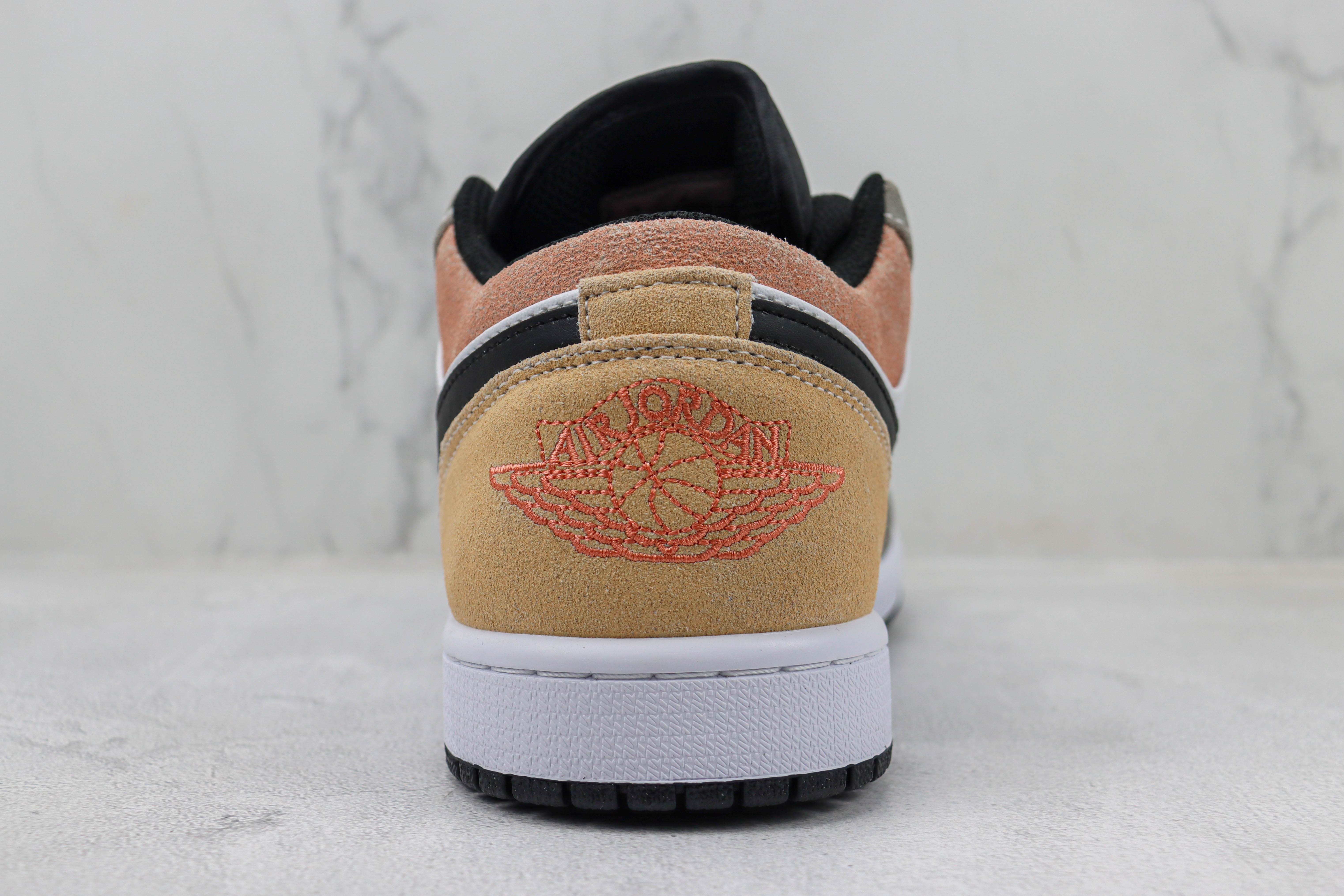 Travis Scott x Air Jordan 1 Low SE 'Flight Club'
