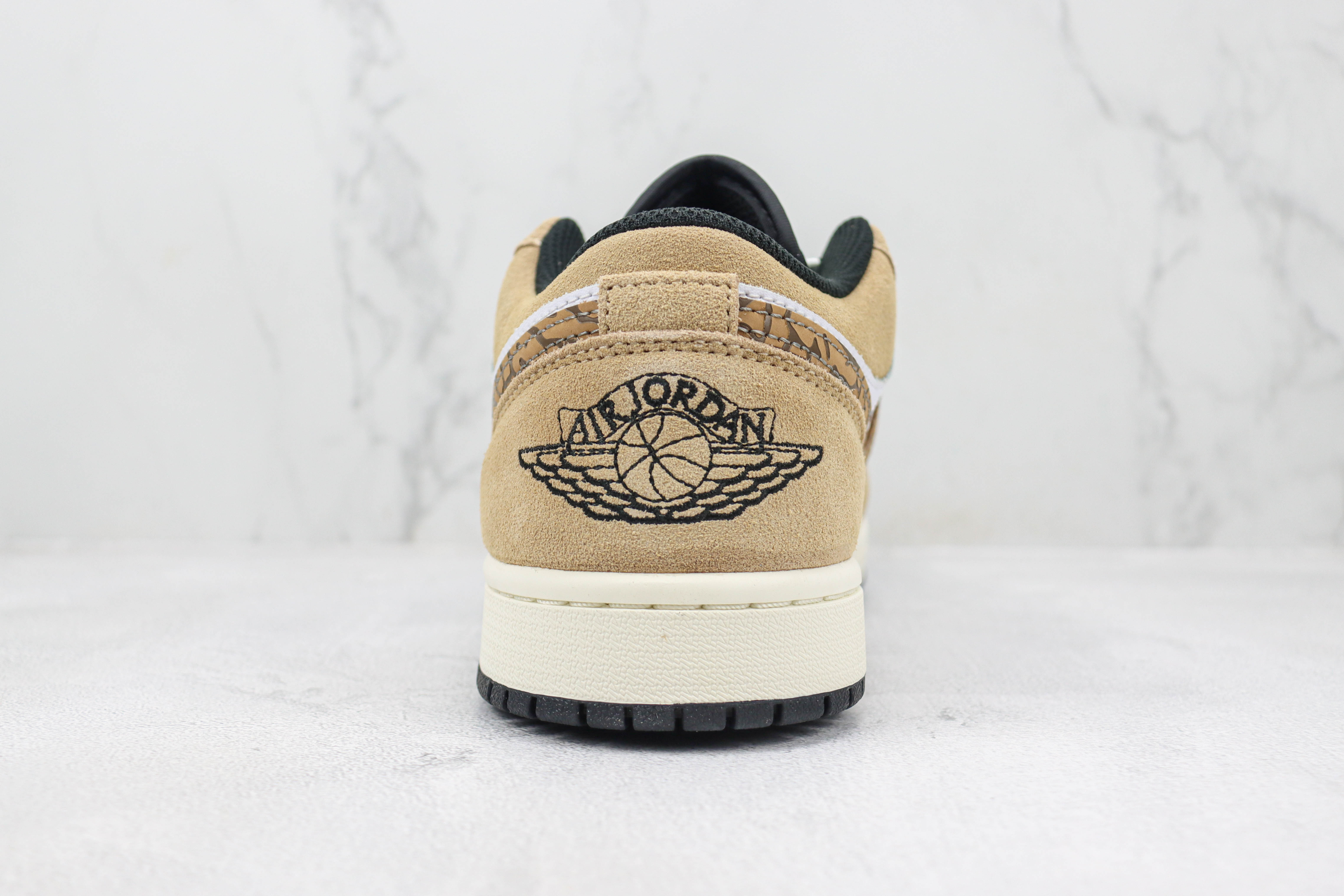 Travis Scott x Air Jordan 1 Low White Brown