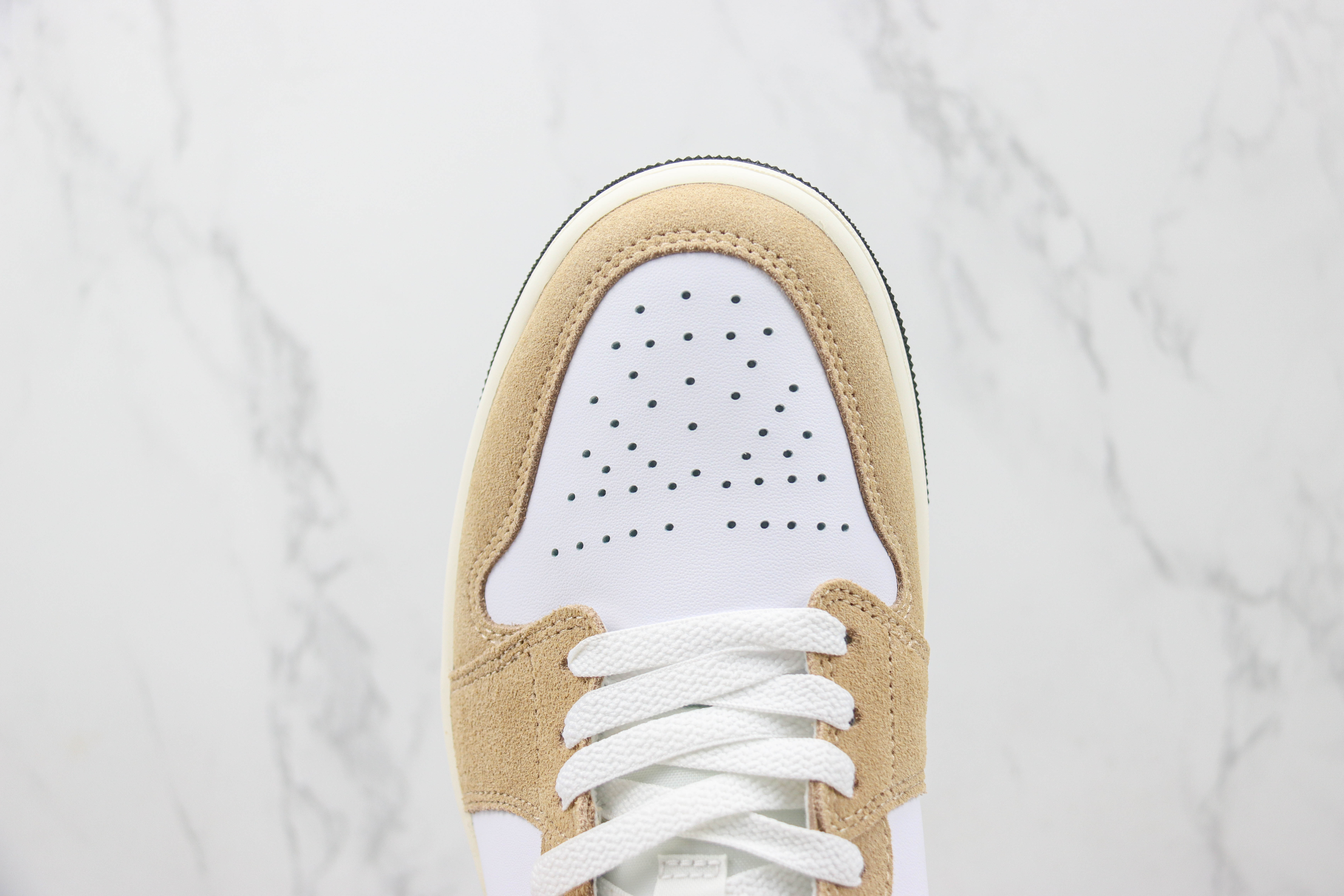 Travis Scott x Air Jordan 1 Low White Brown