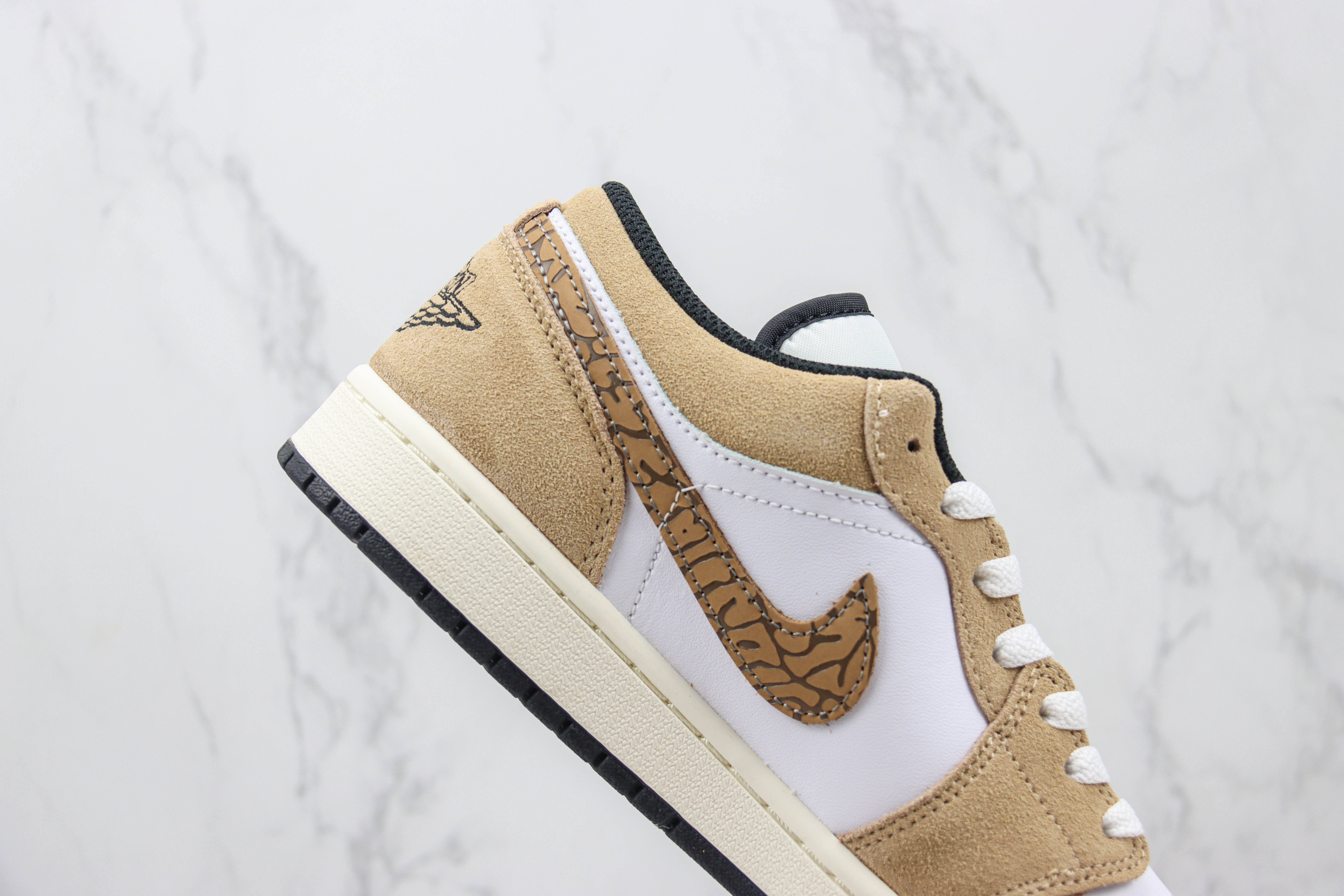 Travis Scott x Air Jordan 1 Low White Brown