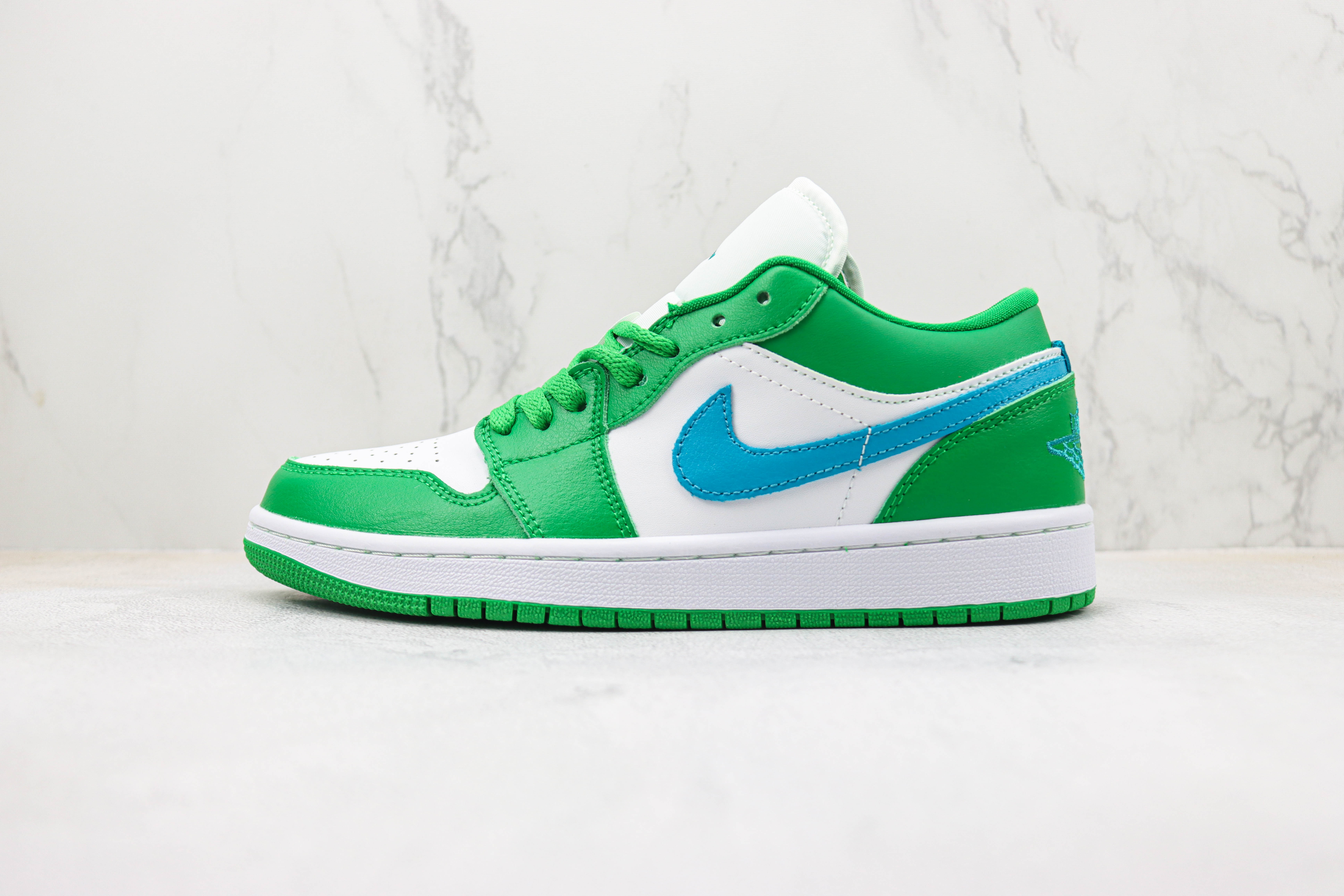 Travis Scott x Air Jordan 1 Low White Green Blue