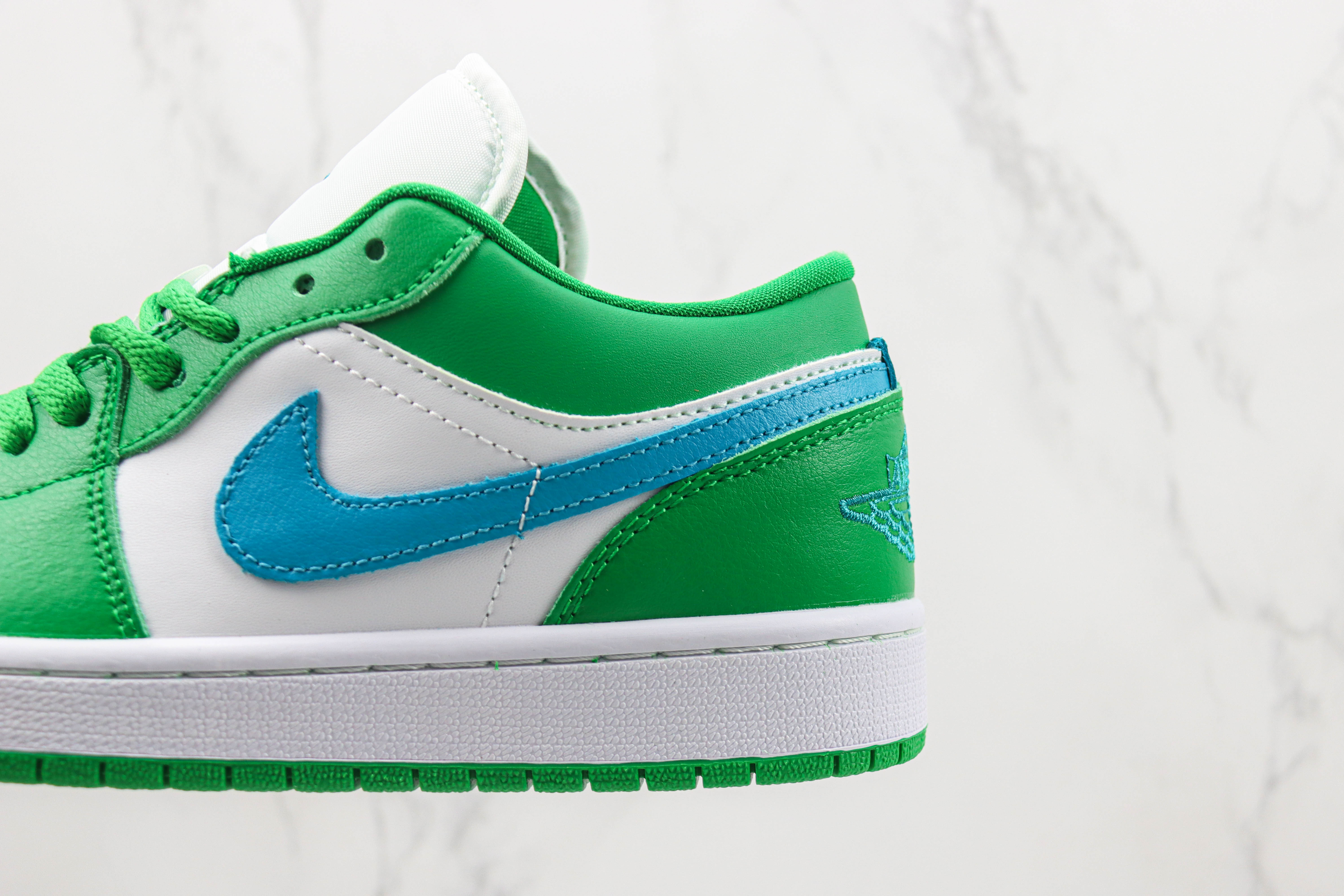 Travis Scott x Air Jordan 1 Low White Green Blue