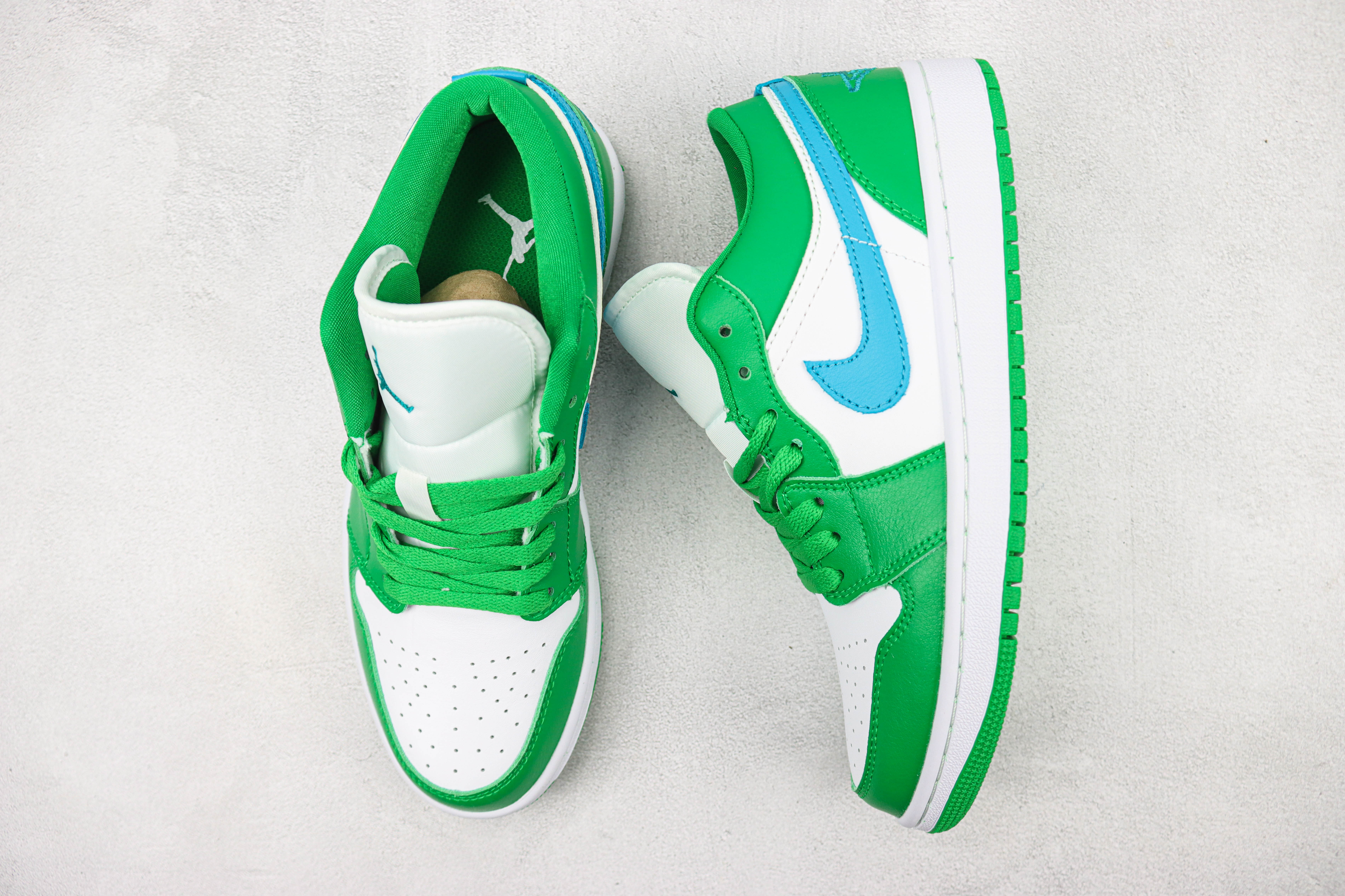 Travis Scott x Air Jordan 1 Low White Green Blue