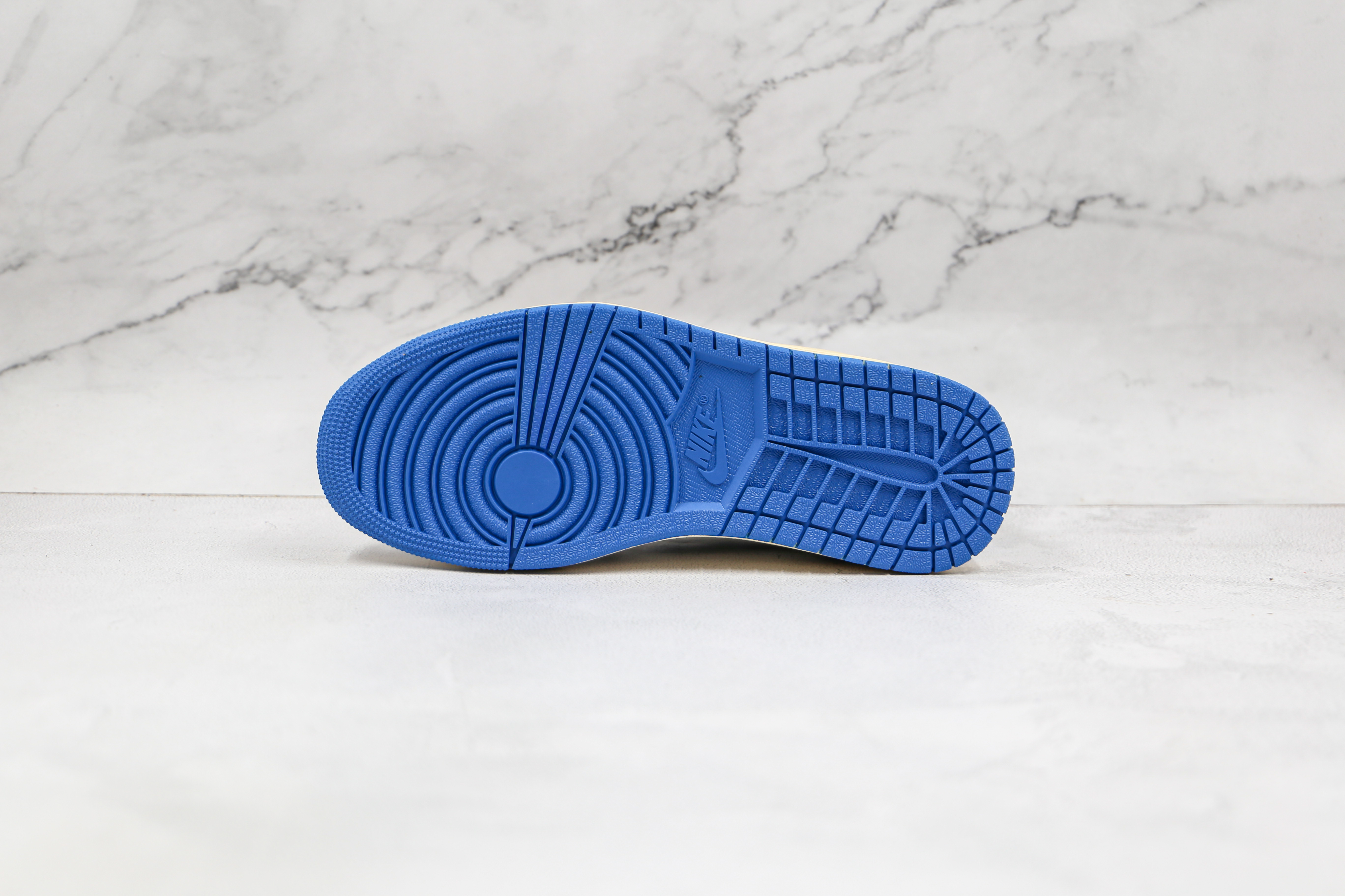 Travis Scott x Fragment Design x Air Jordan 1 Low