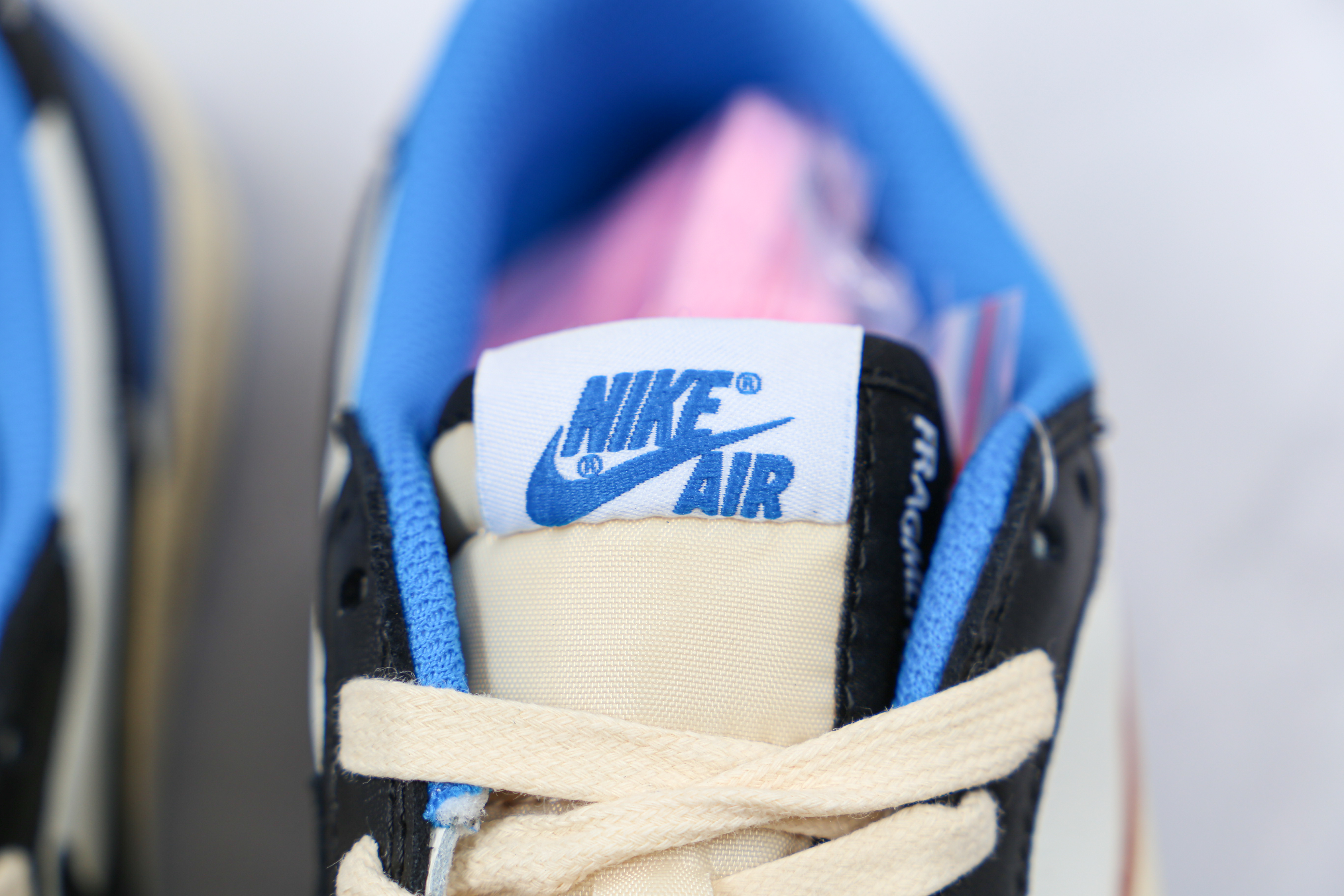 Travis Scott x Fragment Design x Air Jordan 1 Low