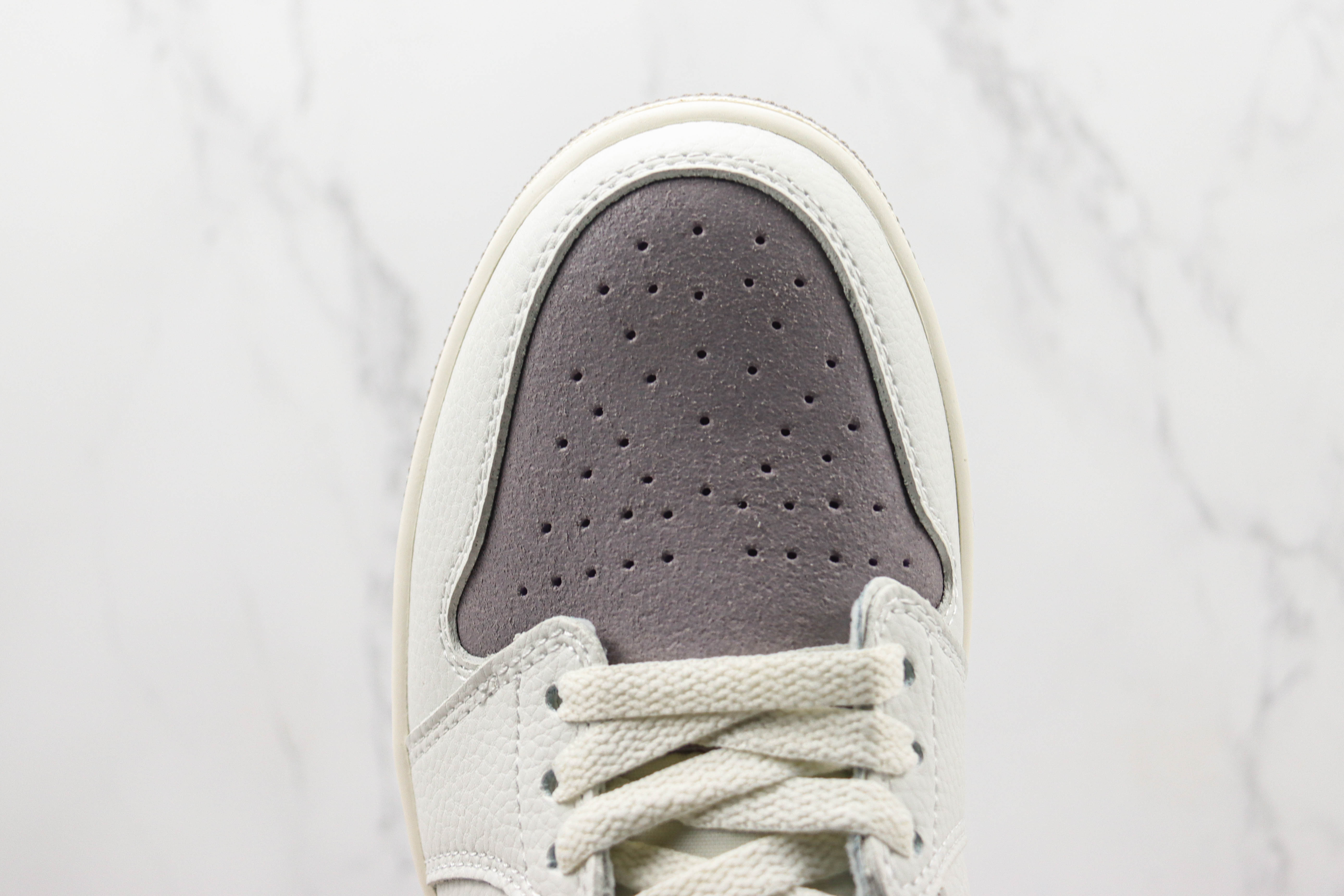 Air Jordan 1 Low “Atmosphere Grey”