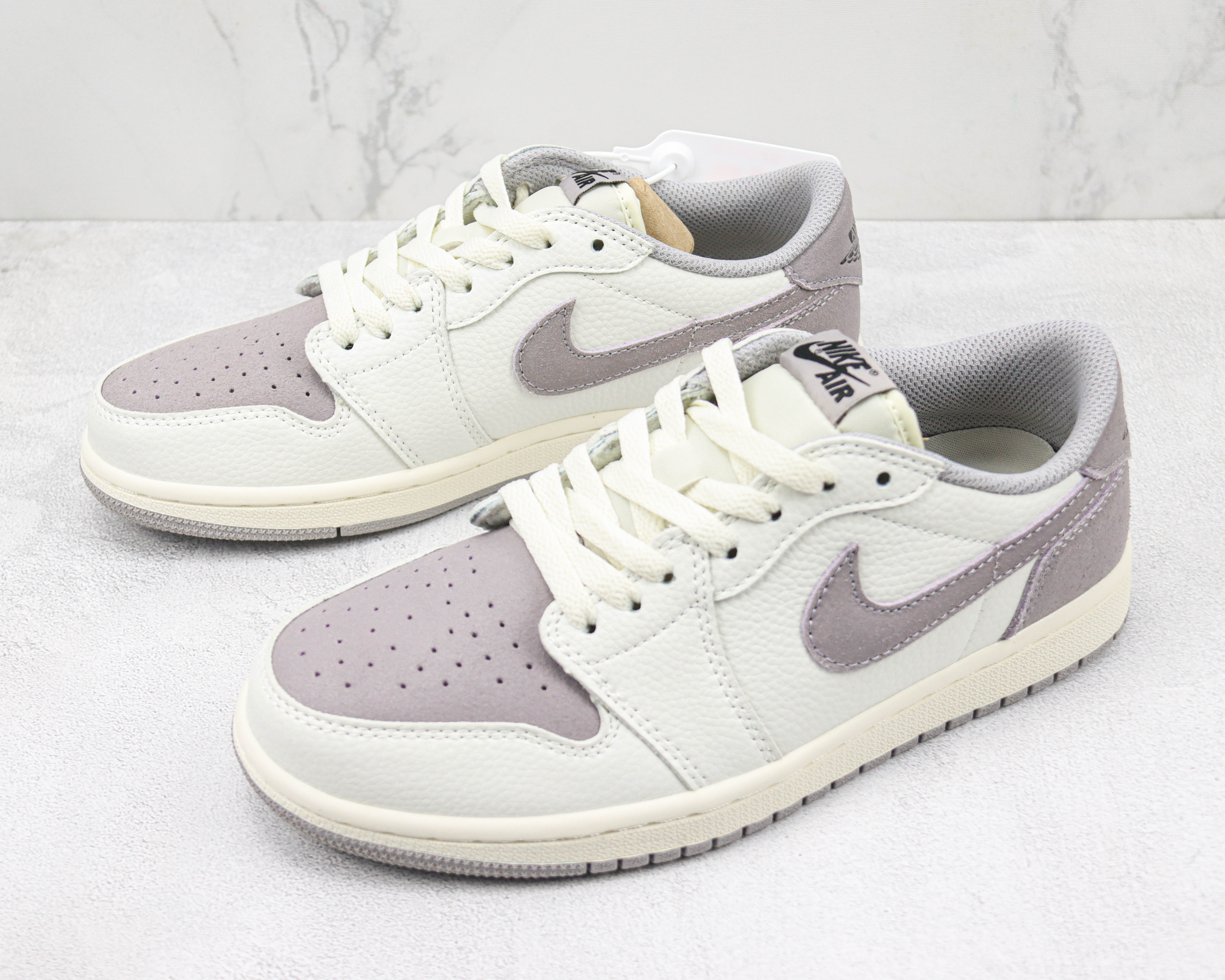Air Jordan 1 Low “Atmosphere Grey”