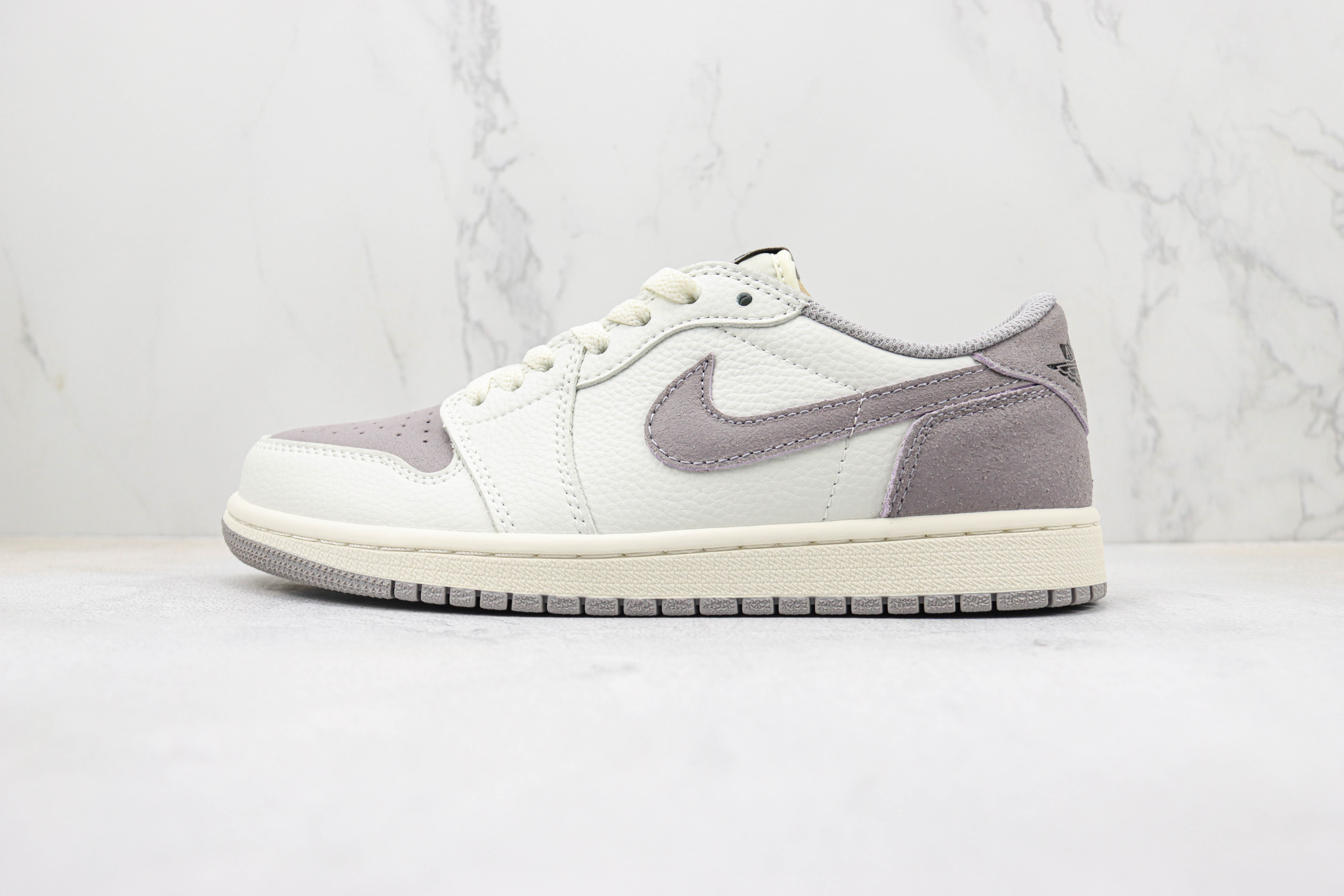 Air Jordan 1 Low “Atmosphere Grey”