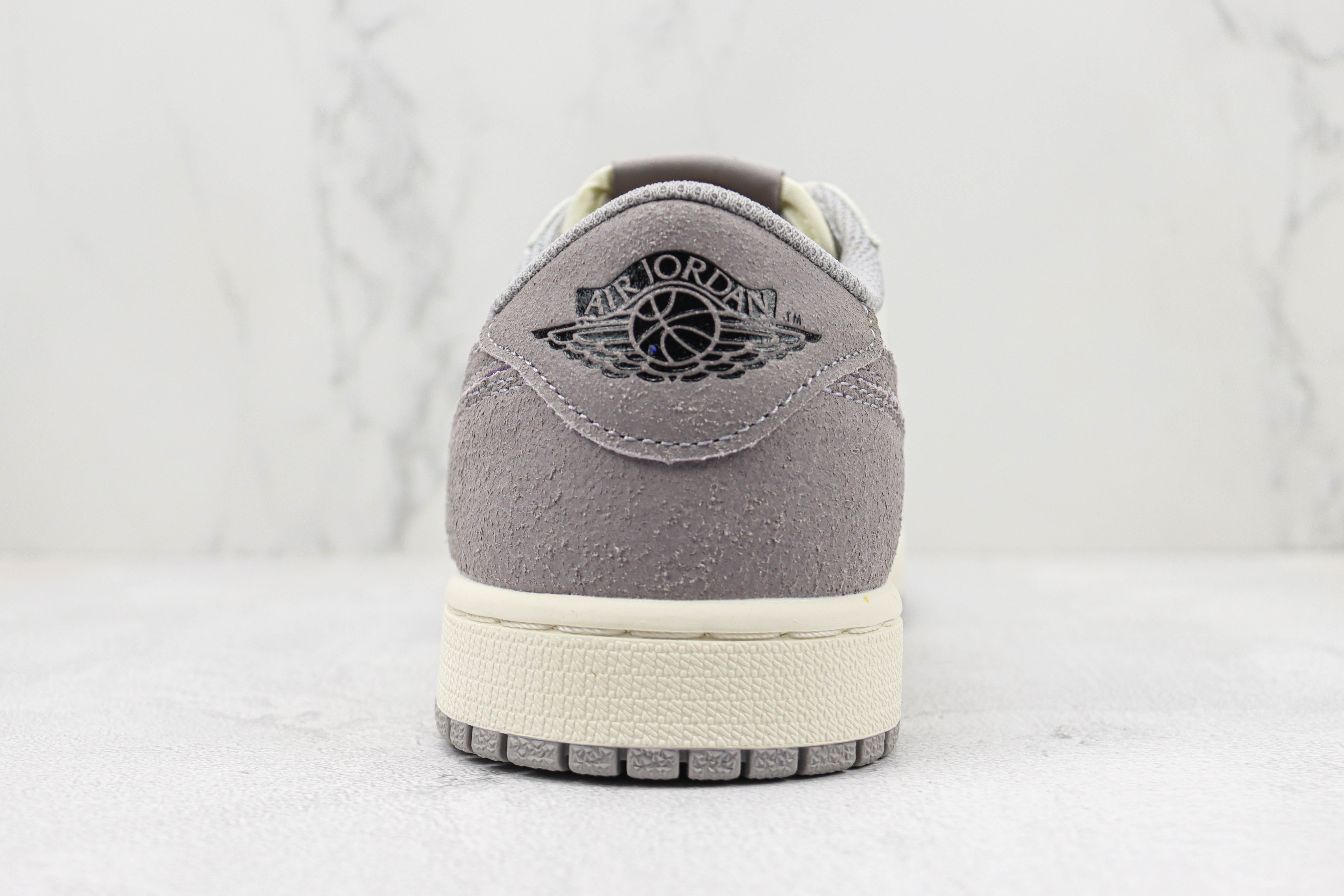 Air Jordan 1 Low “Atmosphere Grey”