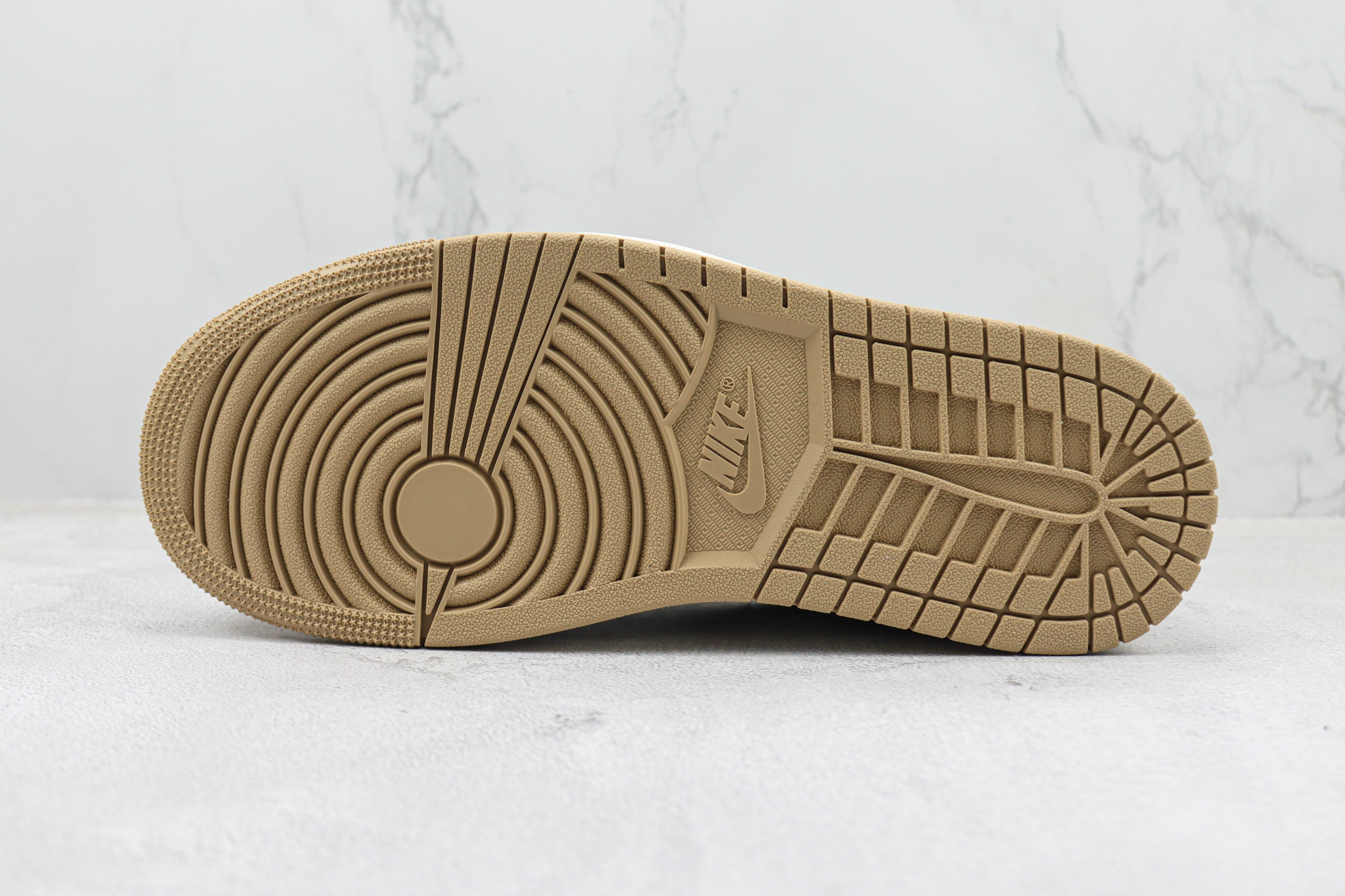 Air Jordan 1 Low Brown