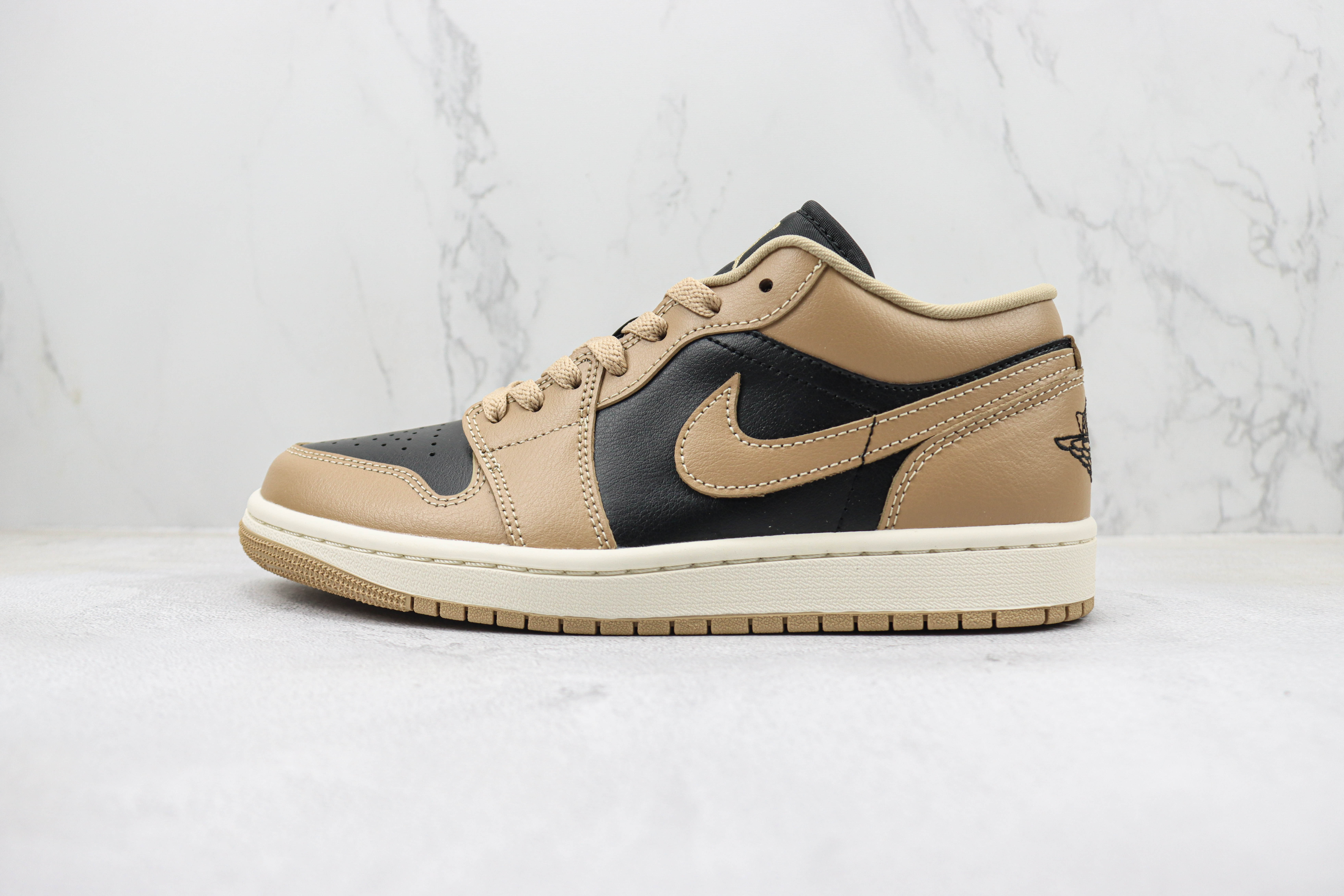 Air Jordan 1 Low Brown