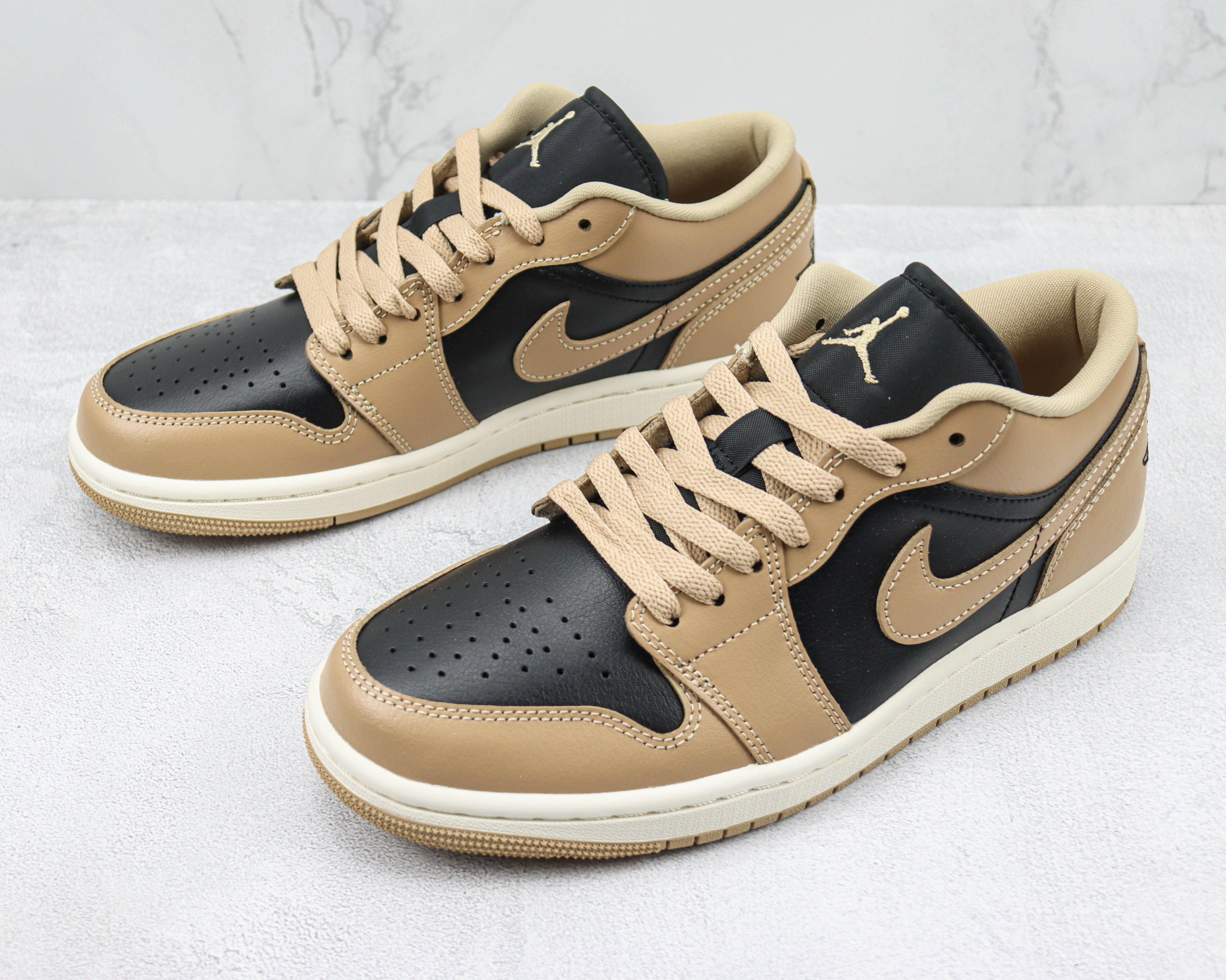 Air Jordan 1 Low Brown