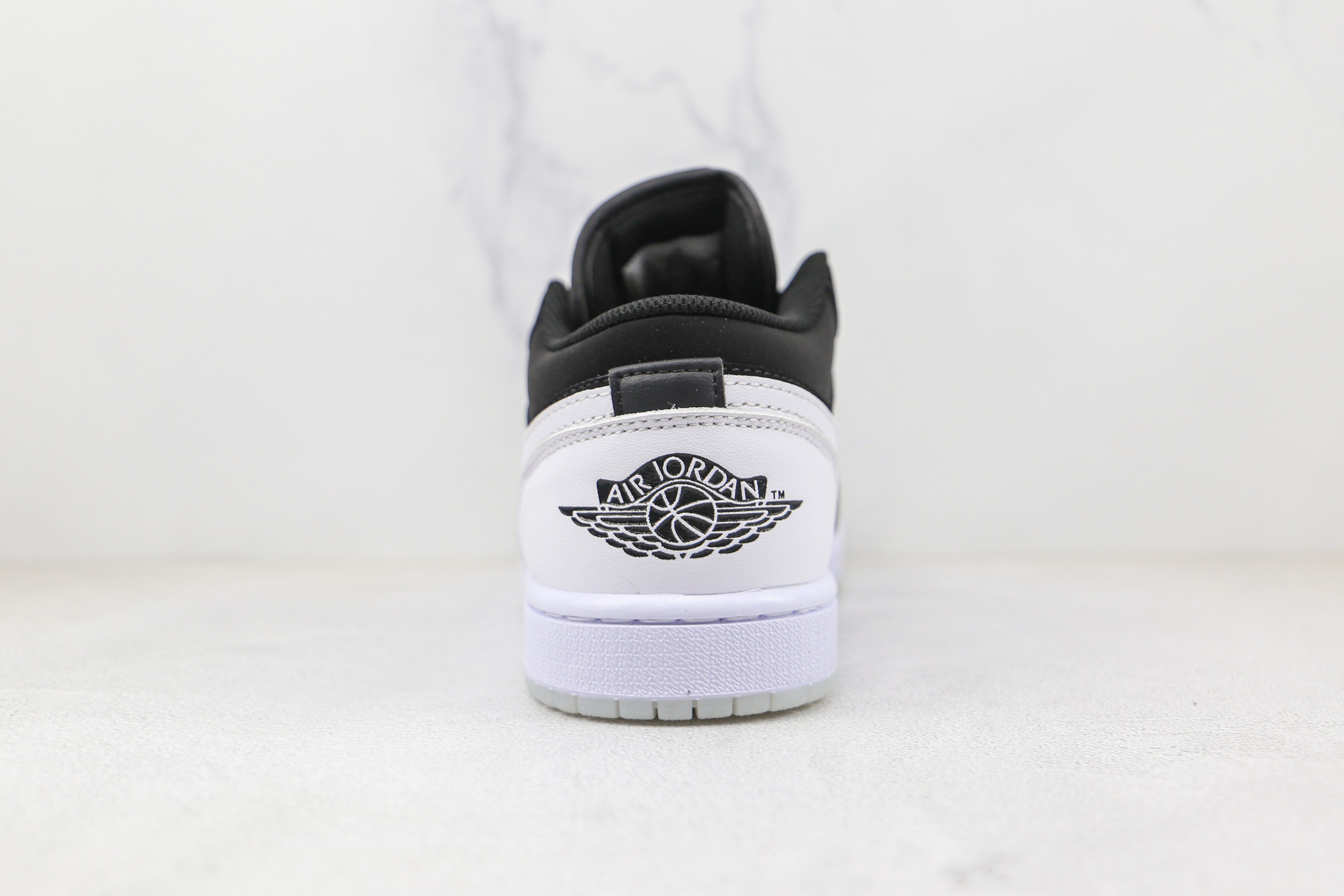 Air Jordan 1 Low Diamond