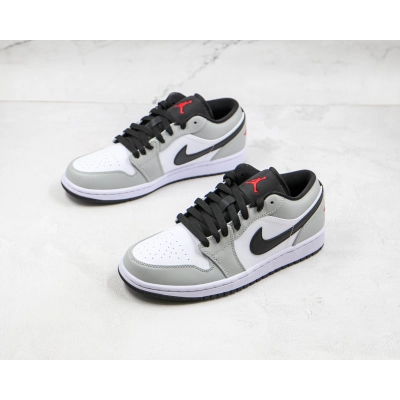 Air Jordan 1 Low Light Smoke Grey 02