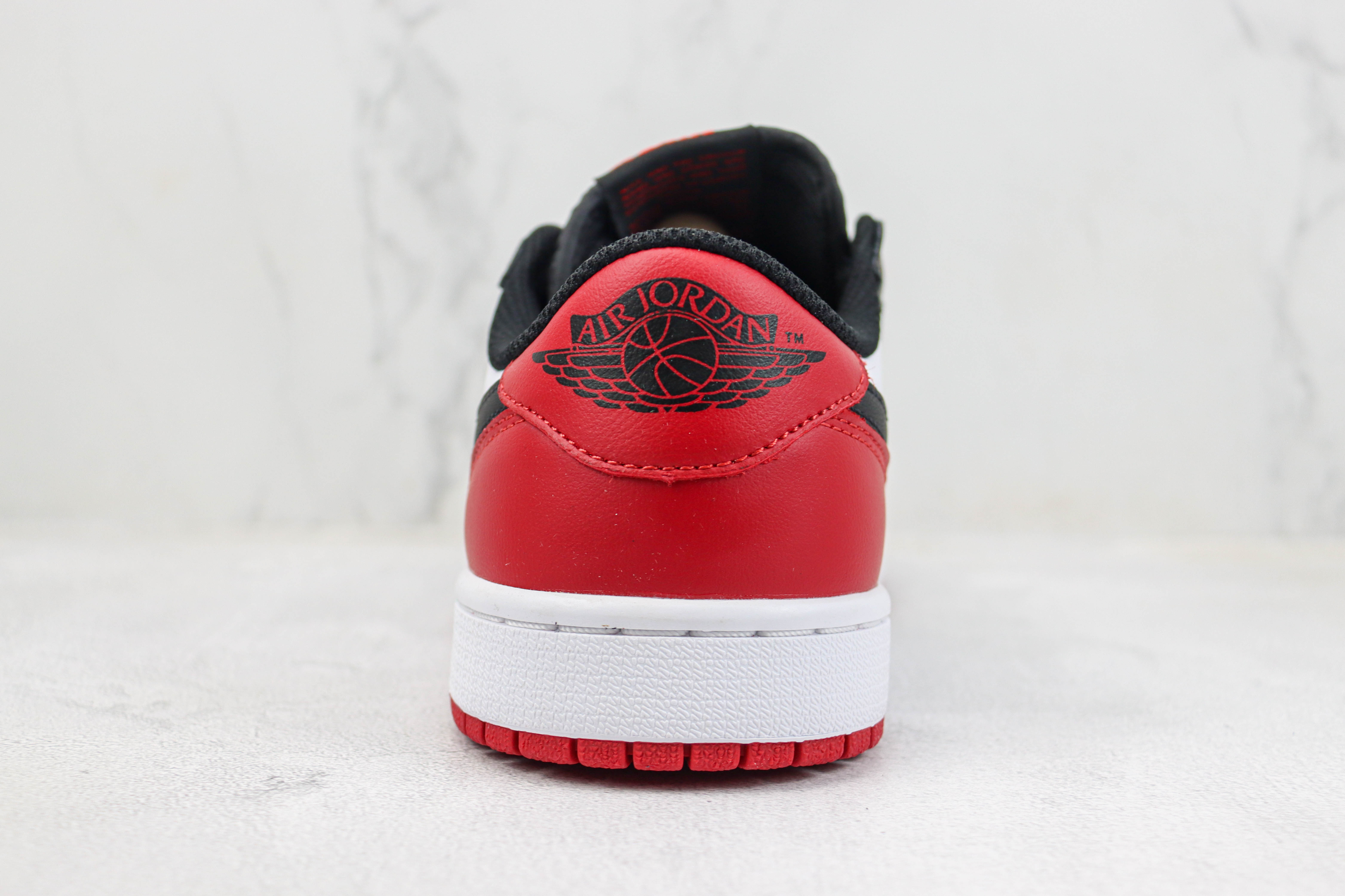 Air Jordan 1 Low OG “Black Toe”Black Toe