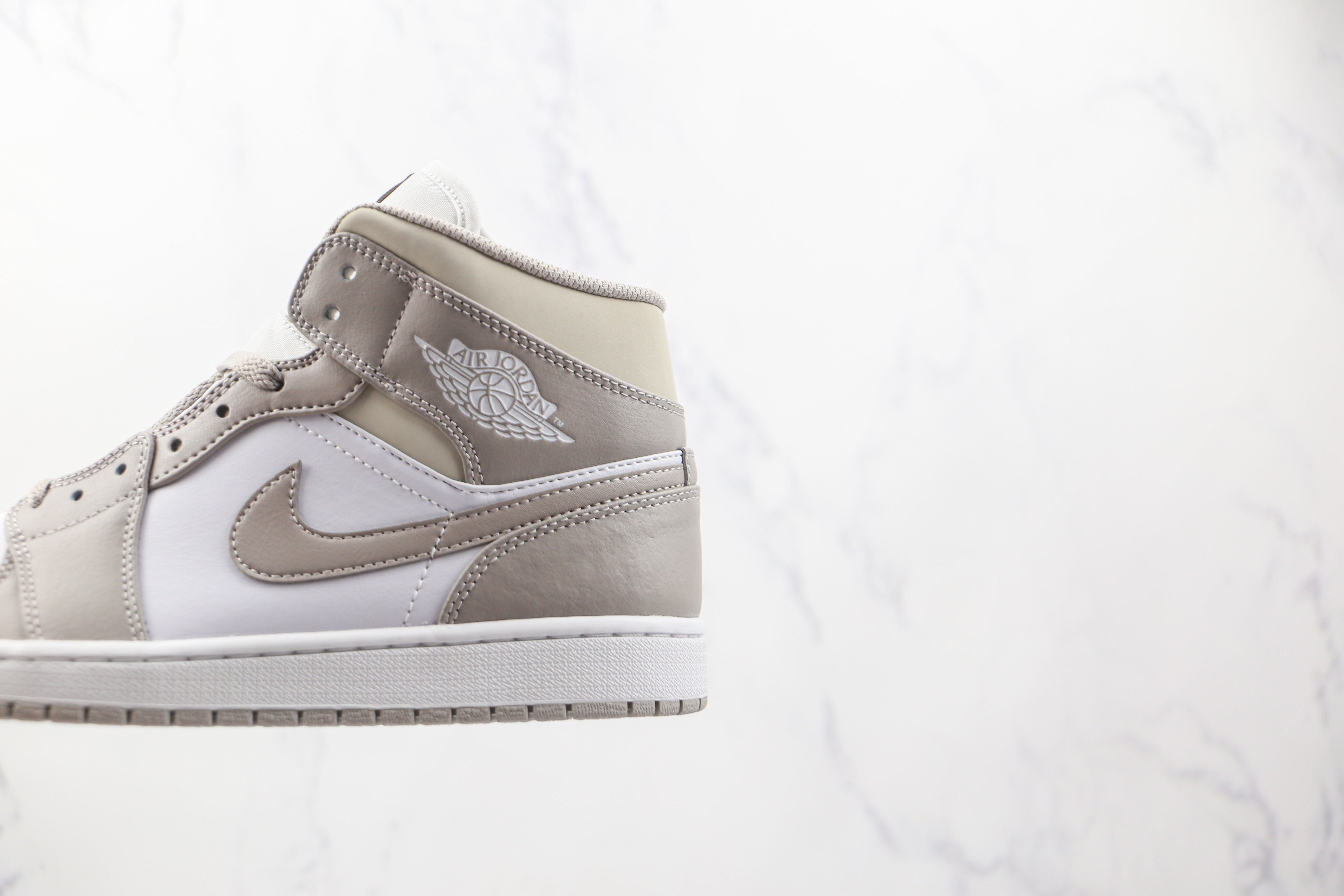 Air Jordan 1 Light Bone Color