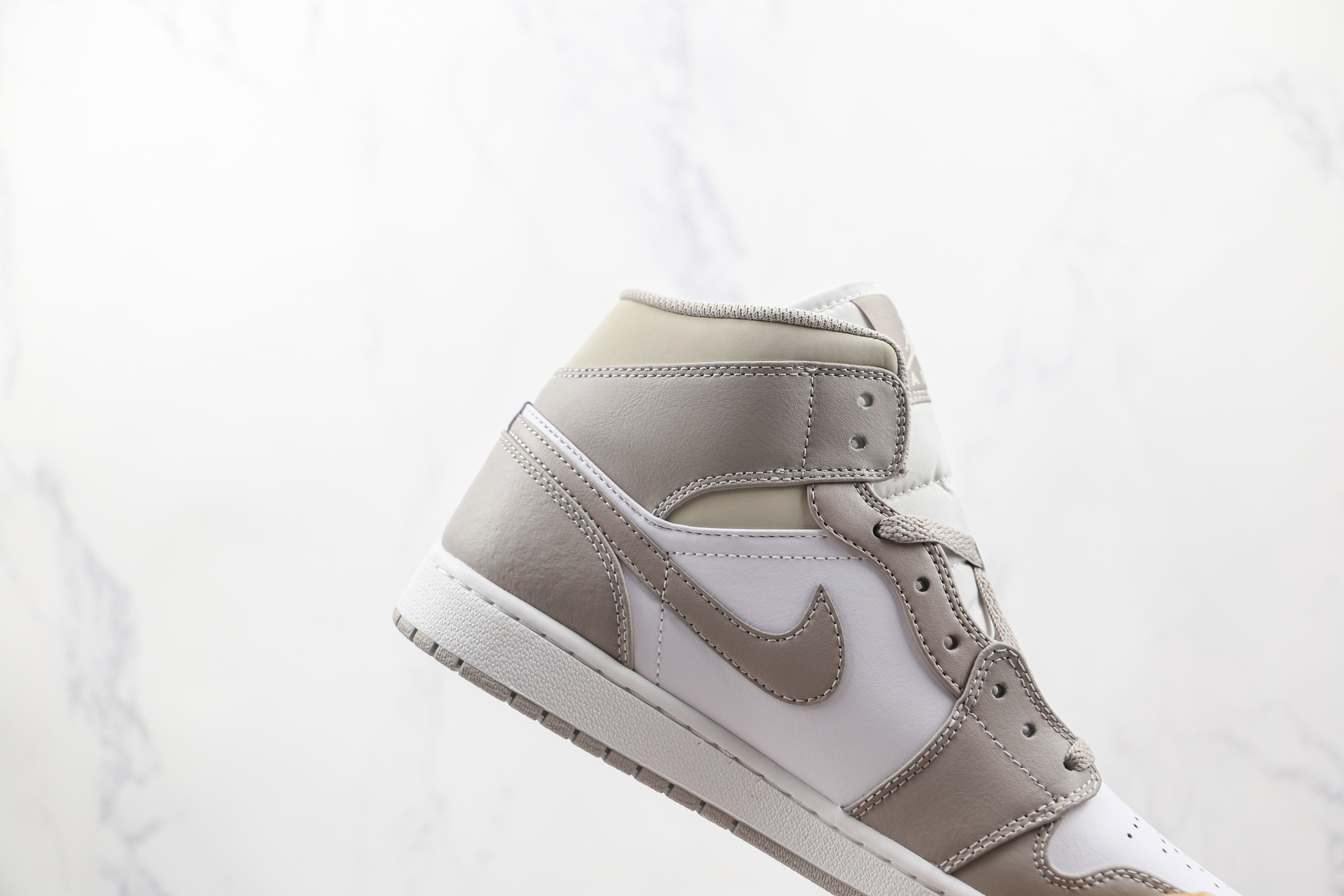 Air Jordan 1 Light Bone Color