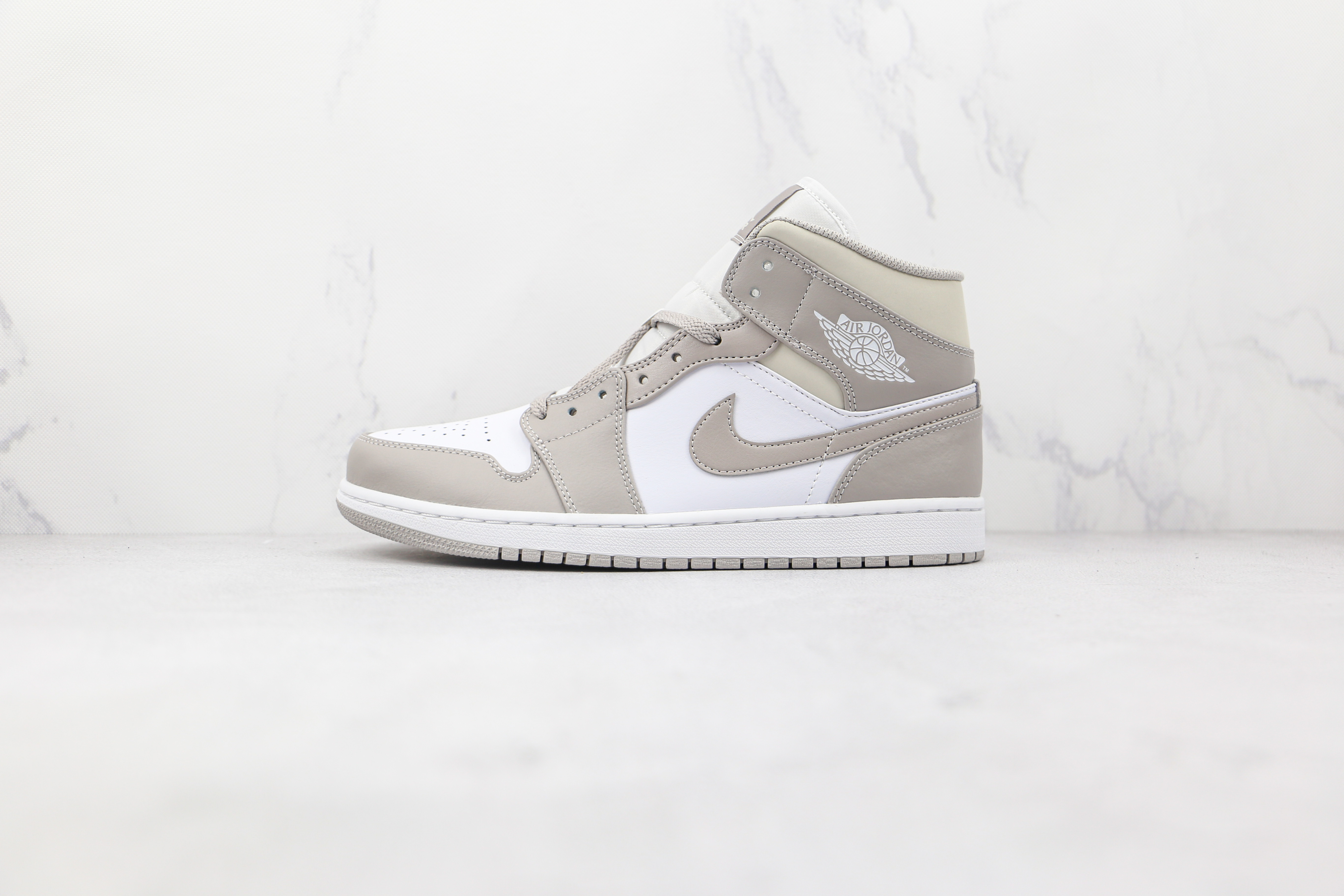 Air Jordan 1 Light Bone Color