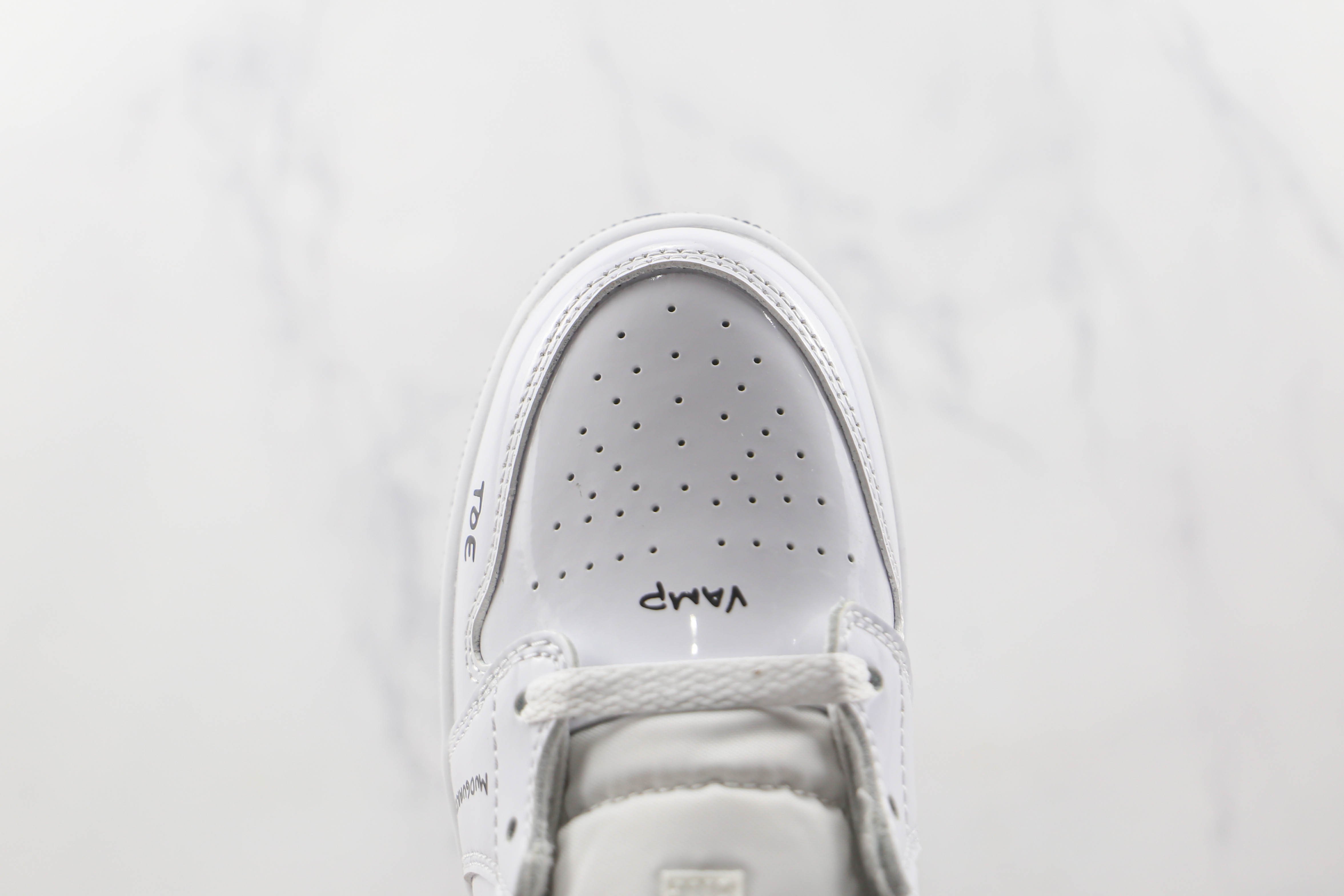 Air Jordan 1 Graffiti White