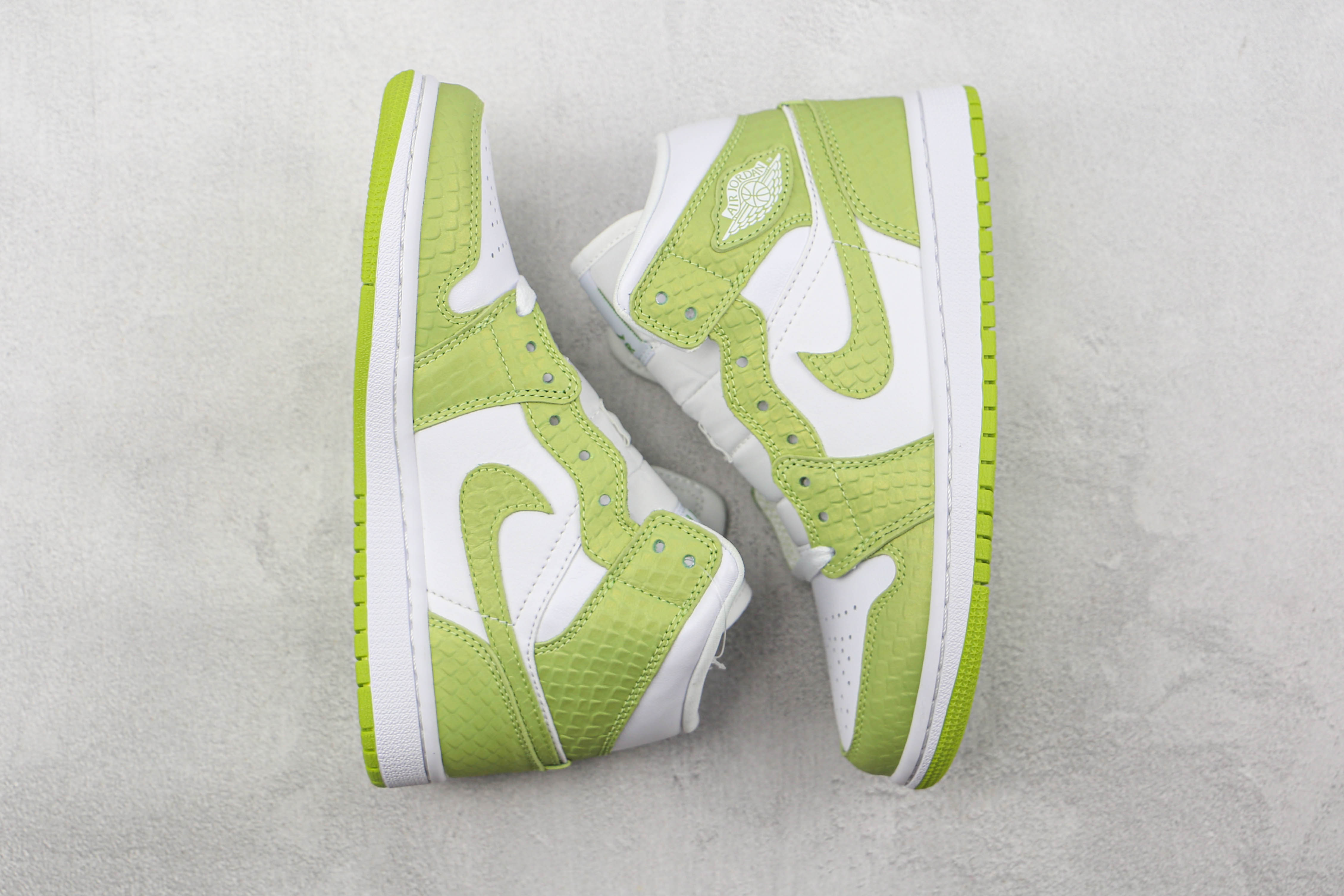 Air Jordan 1 Snake Pattern White Green