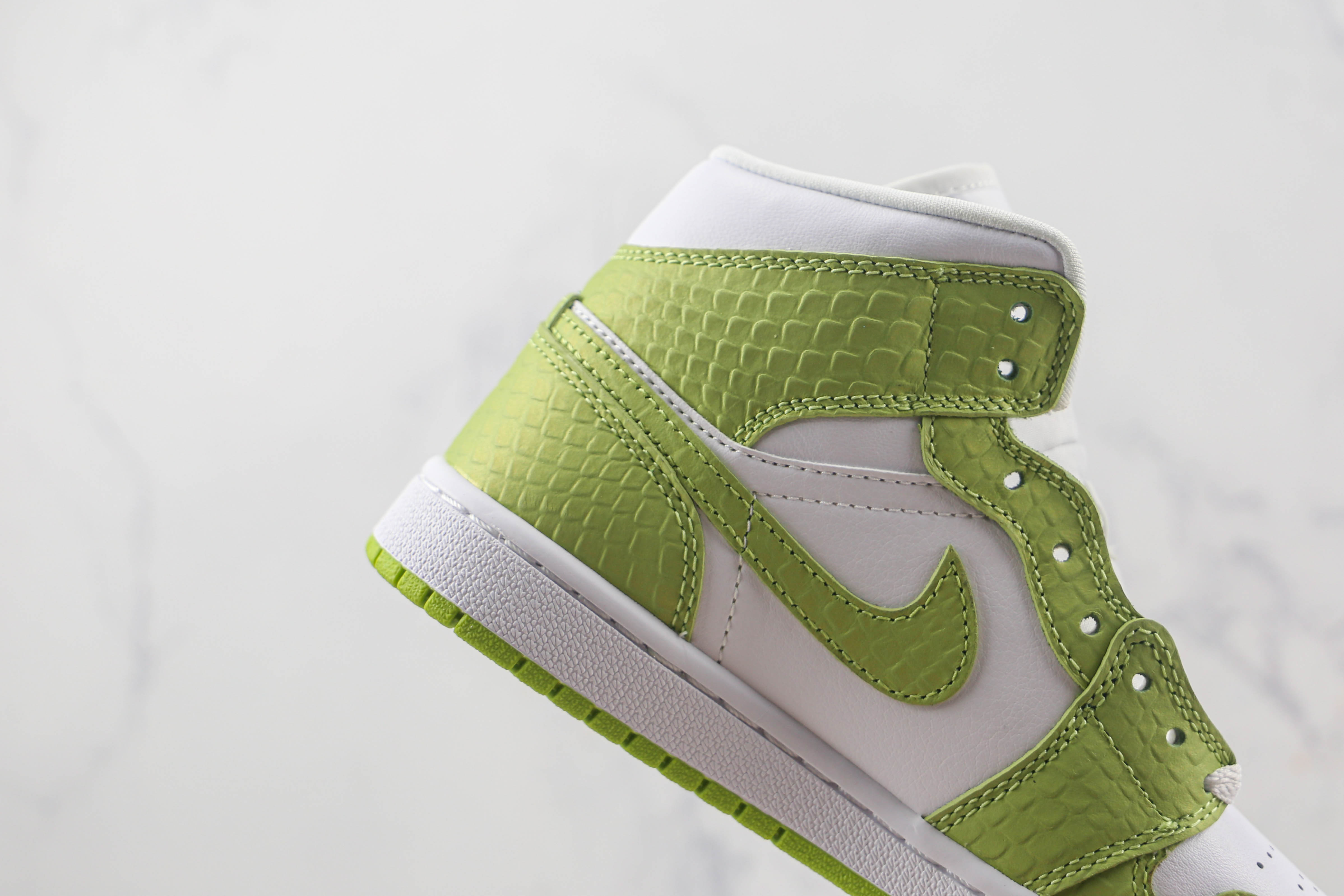 Air Jordan 1 Snake Pattern White Green