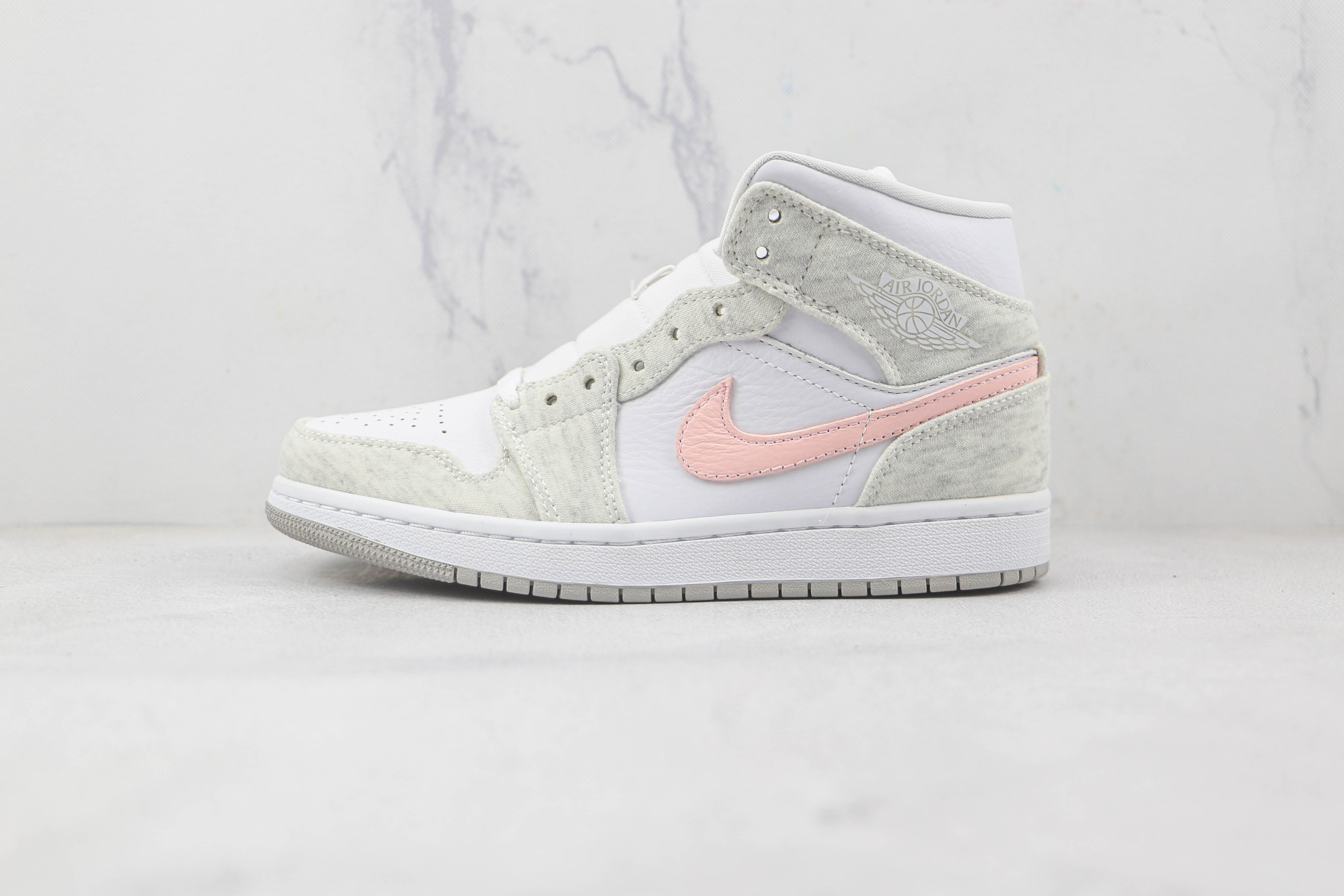 Air Jordan 1 White Ash Powder