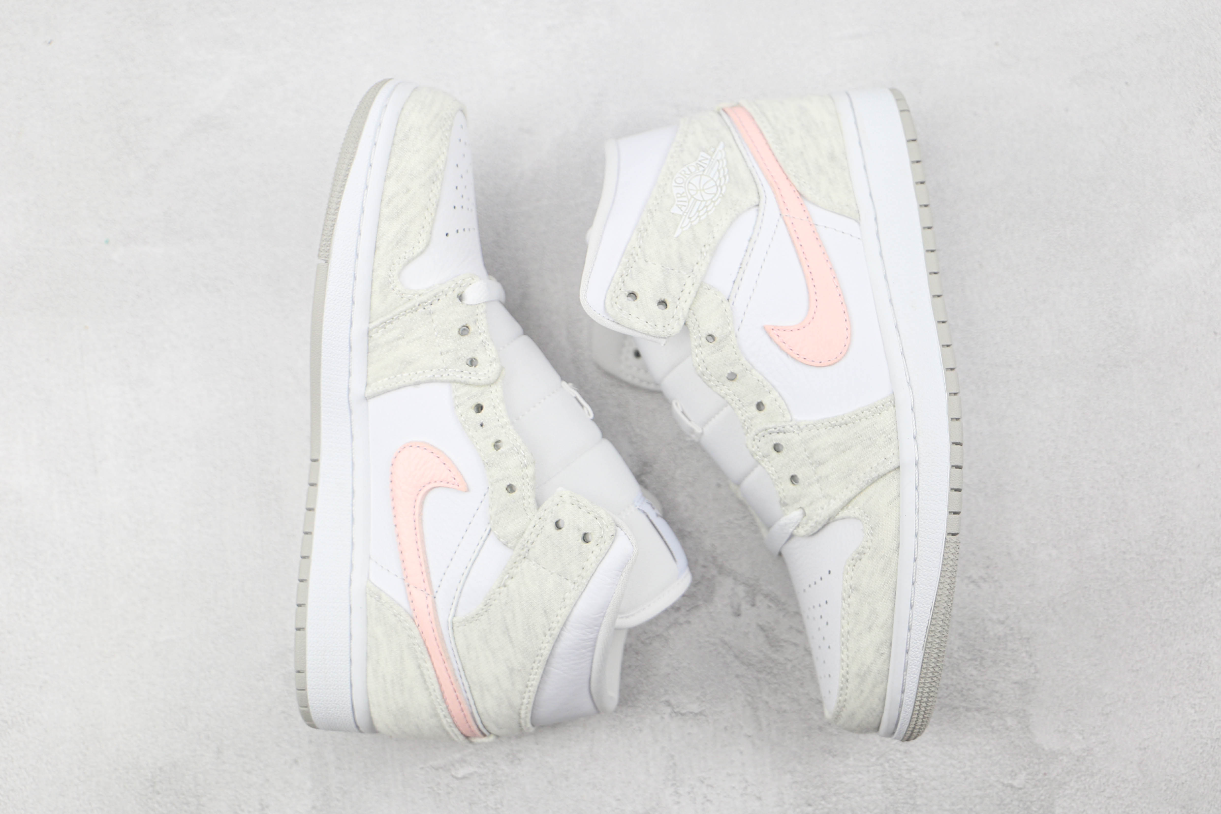 Air Jordan 1 White Ash Powder