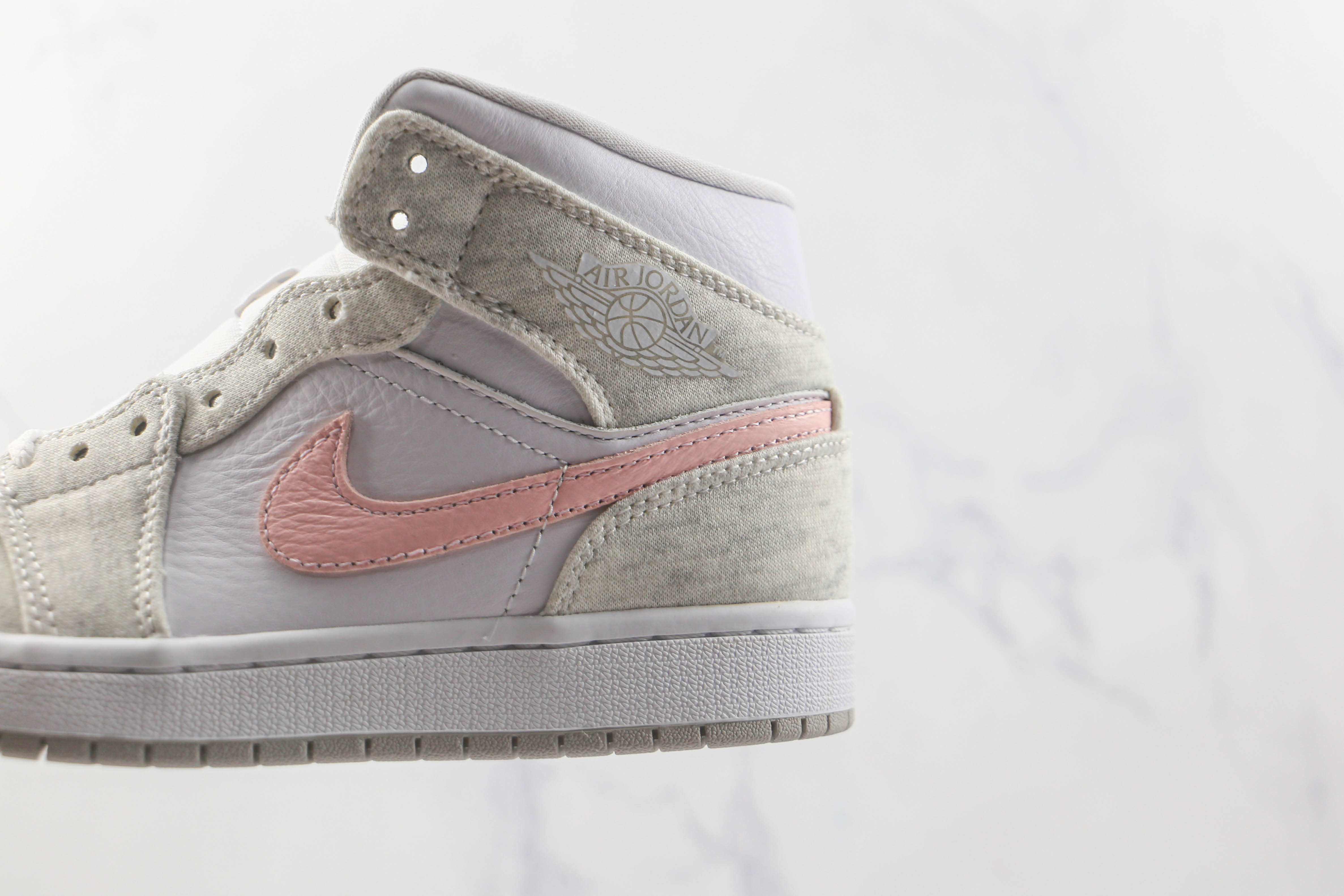 Air Jordan 1 White Ash Powder