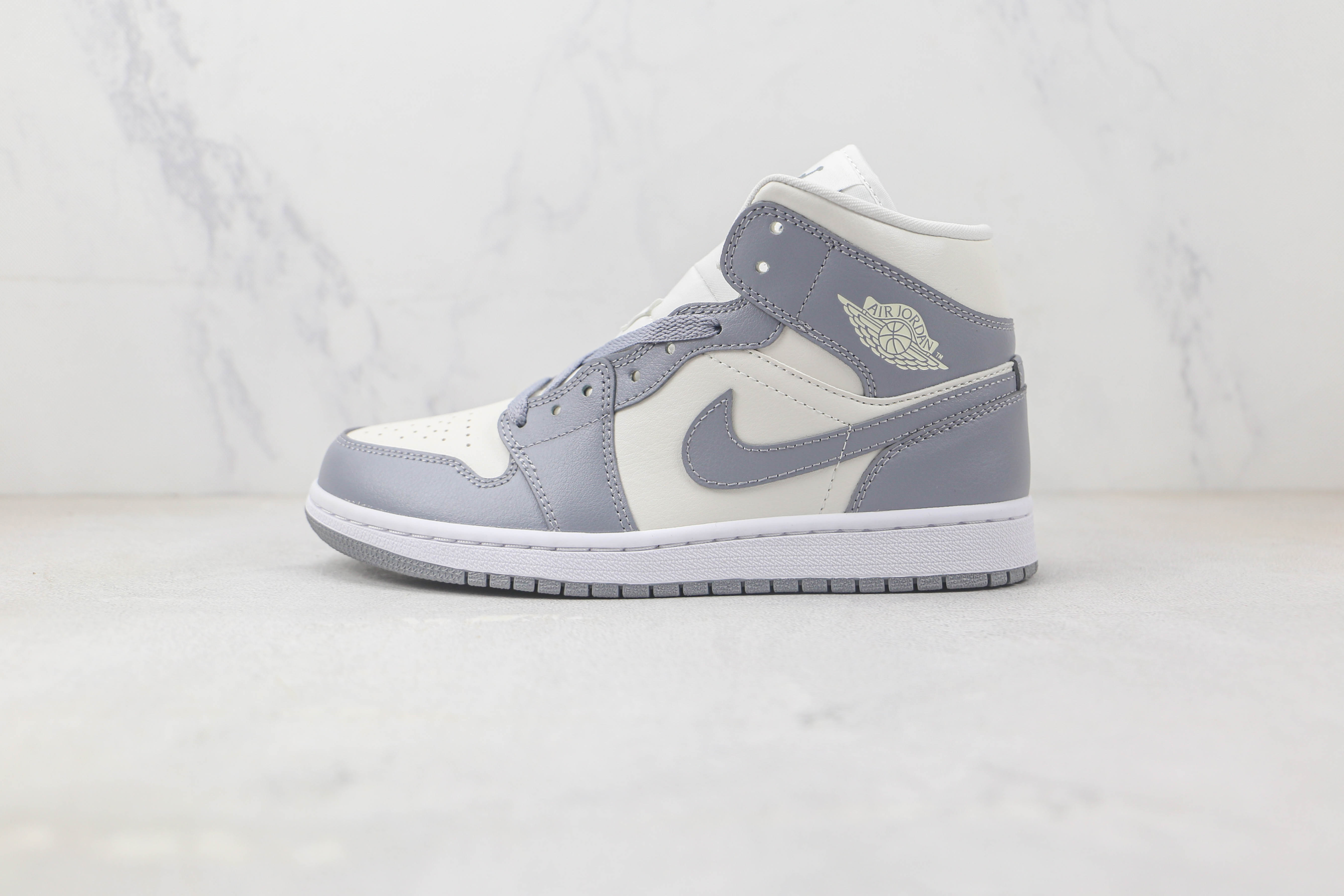 Air Jordan 1 White Soot