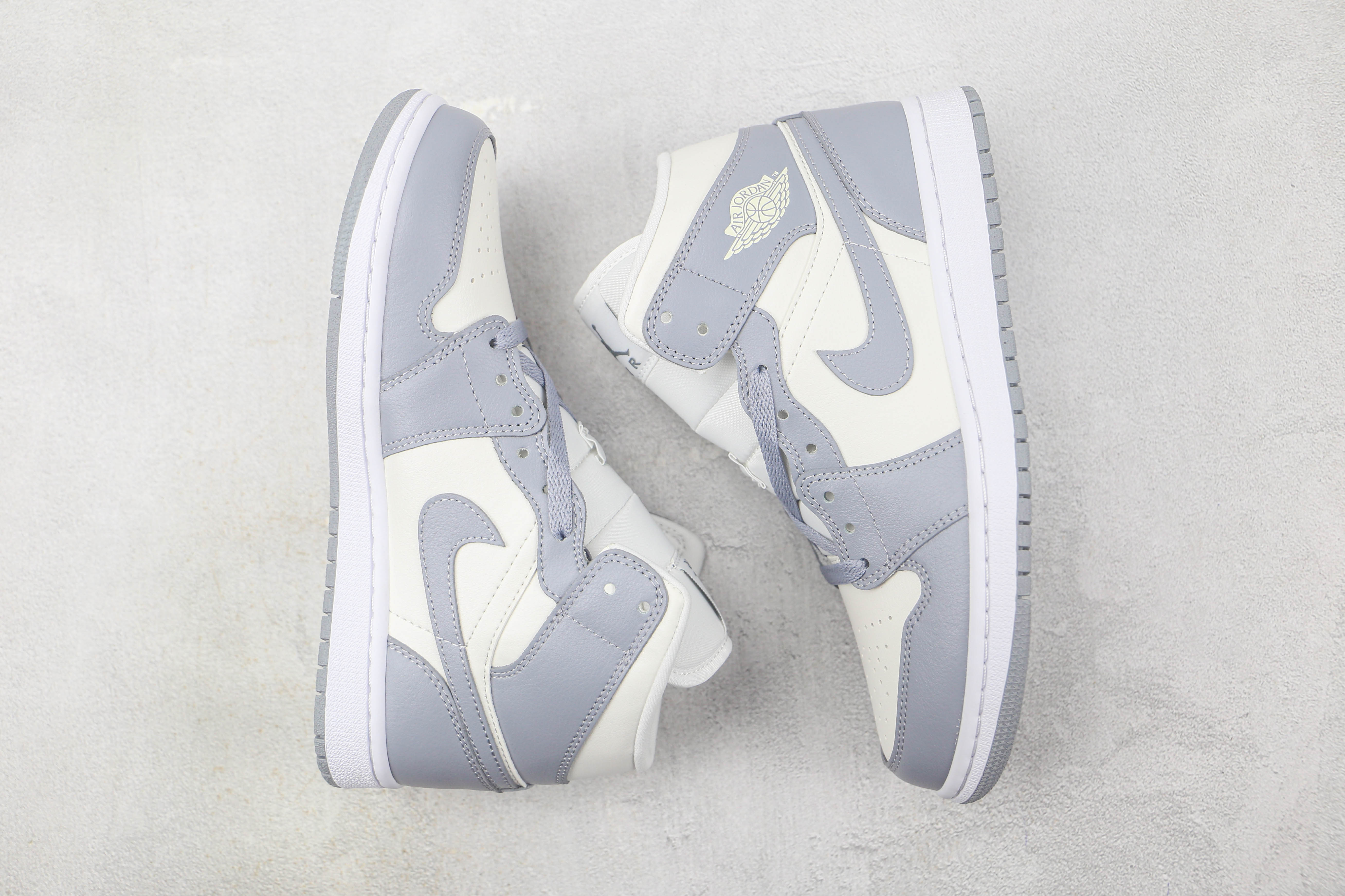 Air Jordan 1 White Soot