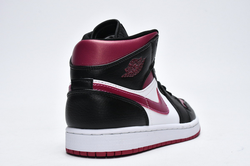 Air Jordan 1 Mid Bred Toe