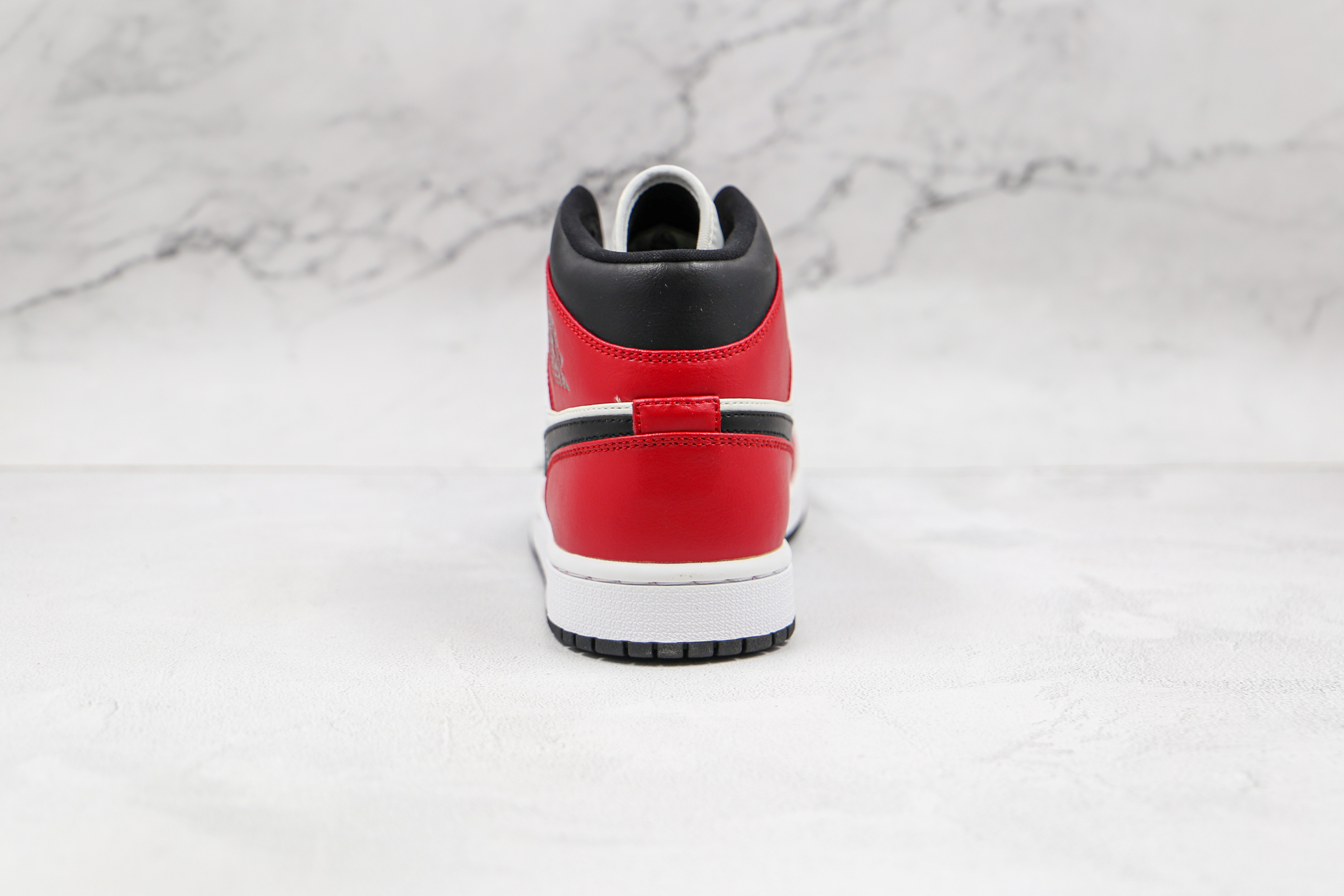 Air Jordan 1 Mid Chicago Black Toe